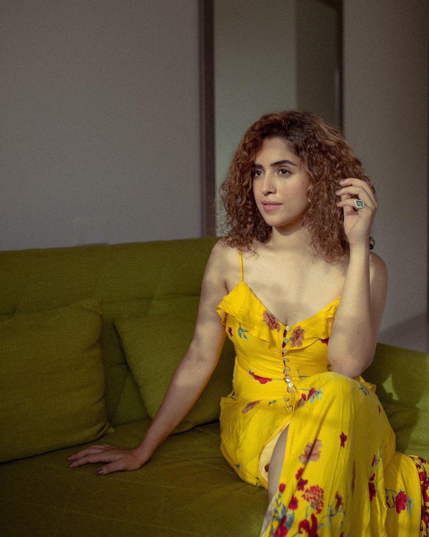 1400x1750 Sanya Malhotra. Beautiful Actress Wallpaper Download