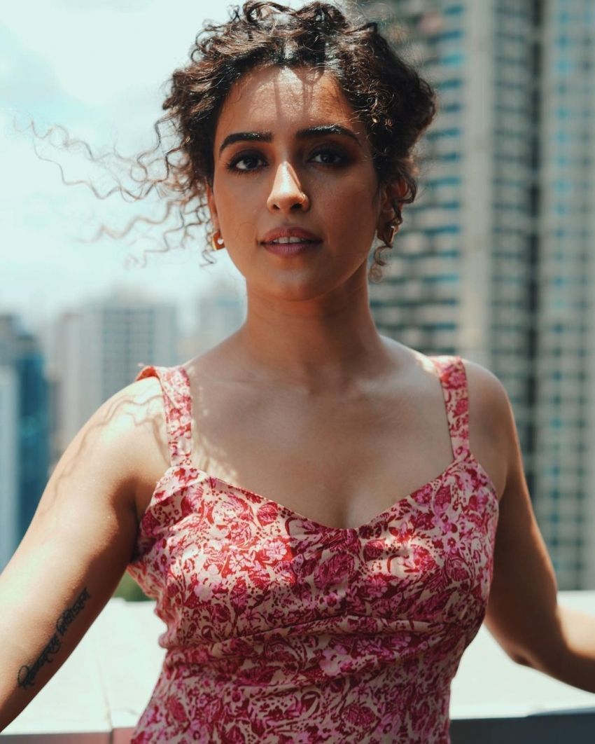 850x1062 Sanya Malhotra Photo [HD]: Latest Image, Picture, Stills of Sanya Malhotra
