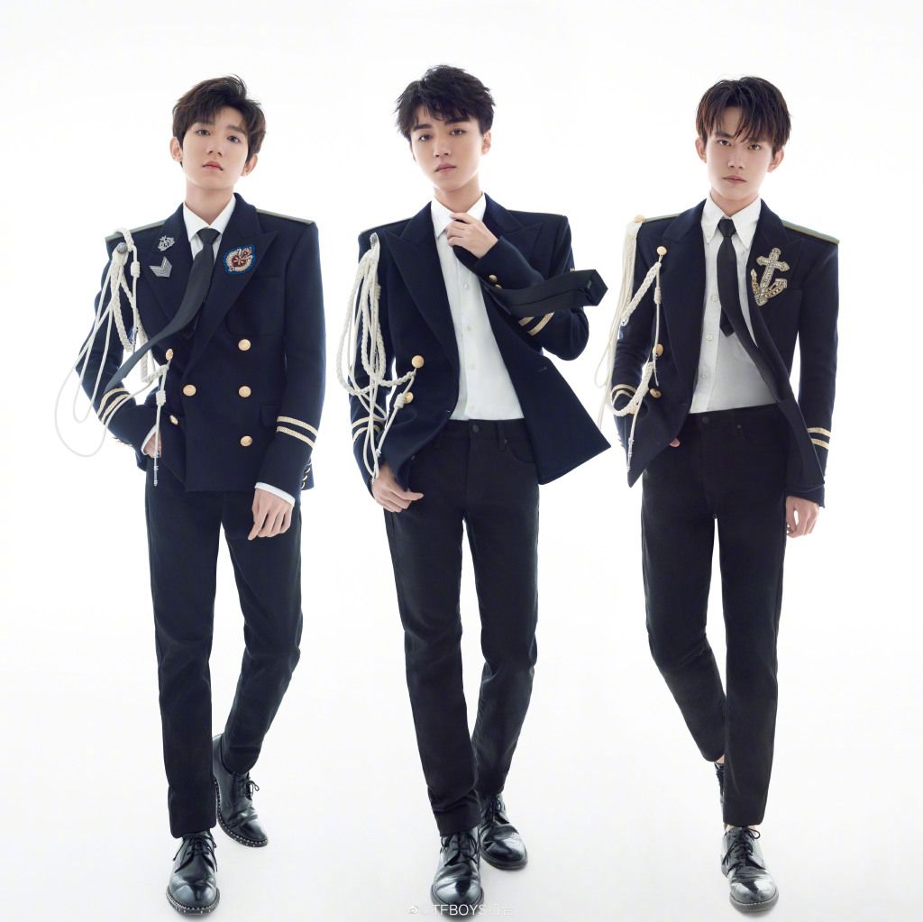 1024x1023 38jiejie. 三八姐姐｜Sasaeng Fans Secretly Filmed TFBOYS' Jackson Yi Changing