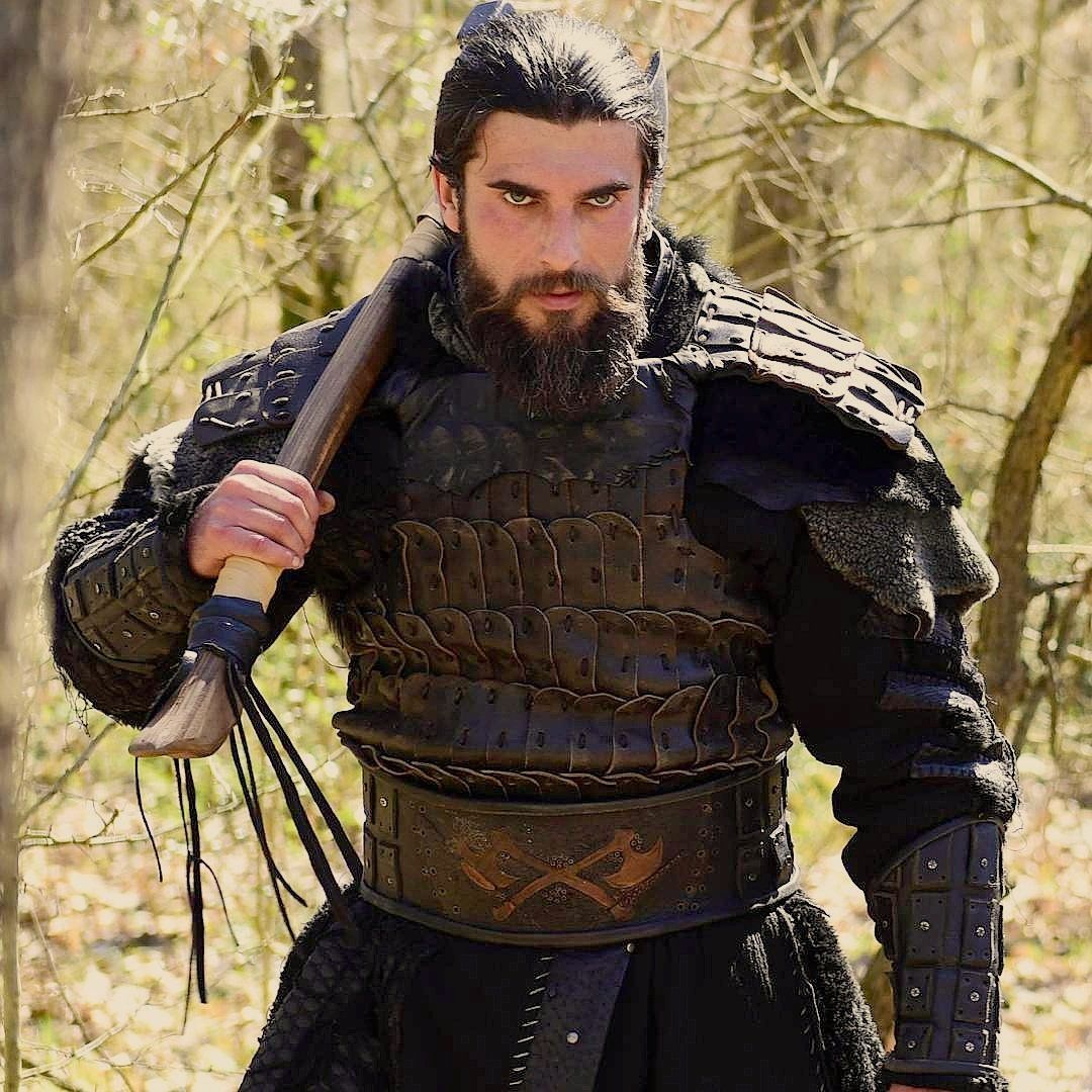 1080x1080 Turgut Axe Wallpaper