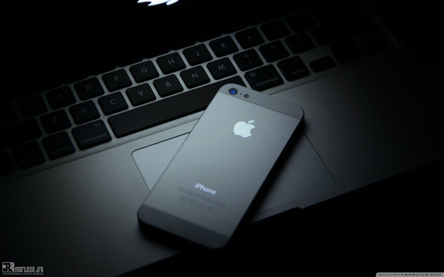 1440x900 Apple Inc., iPhone, technology, MacBook, laptop, smartphonex900 Wallpaper