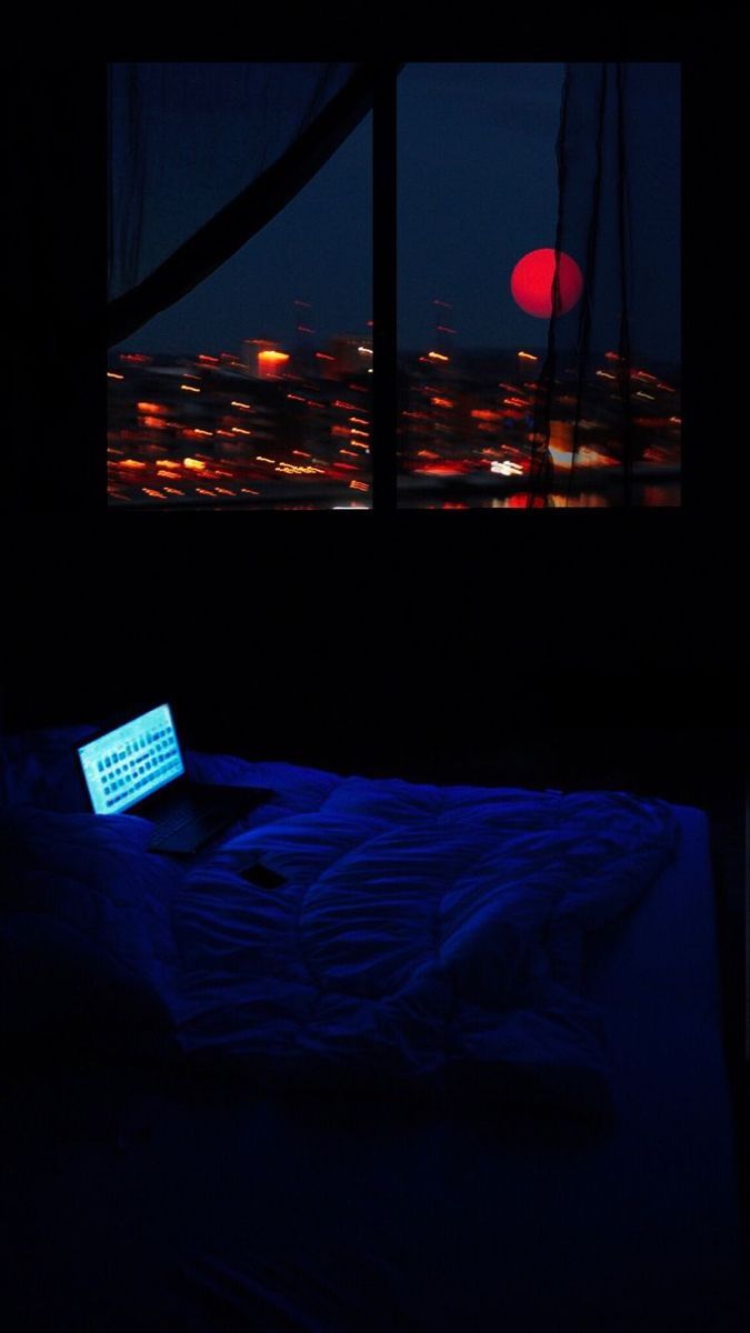 675x1200 night #sky #bed #laptop #moon #aesthetic #wallpaper. Sky aesthetic, City aesthetic, Night aesthetic