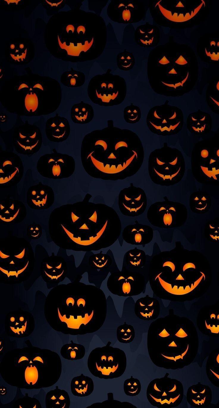 Premium Vector  Cute halloween seamless background