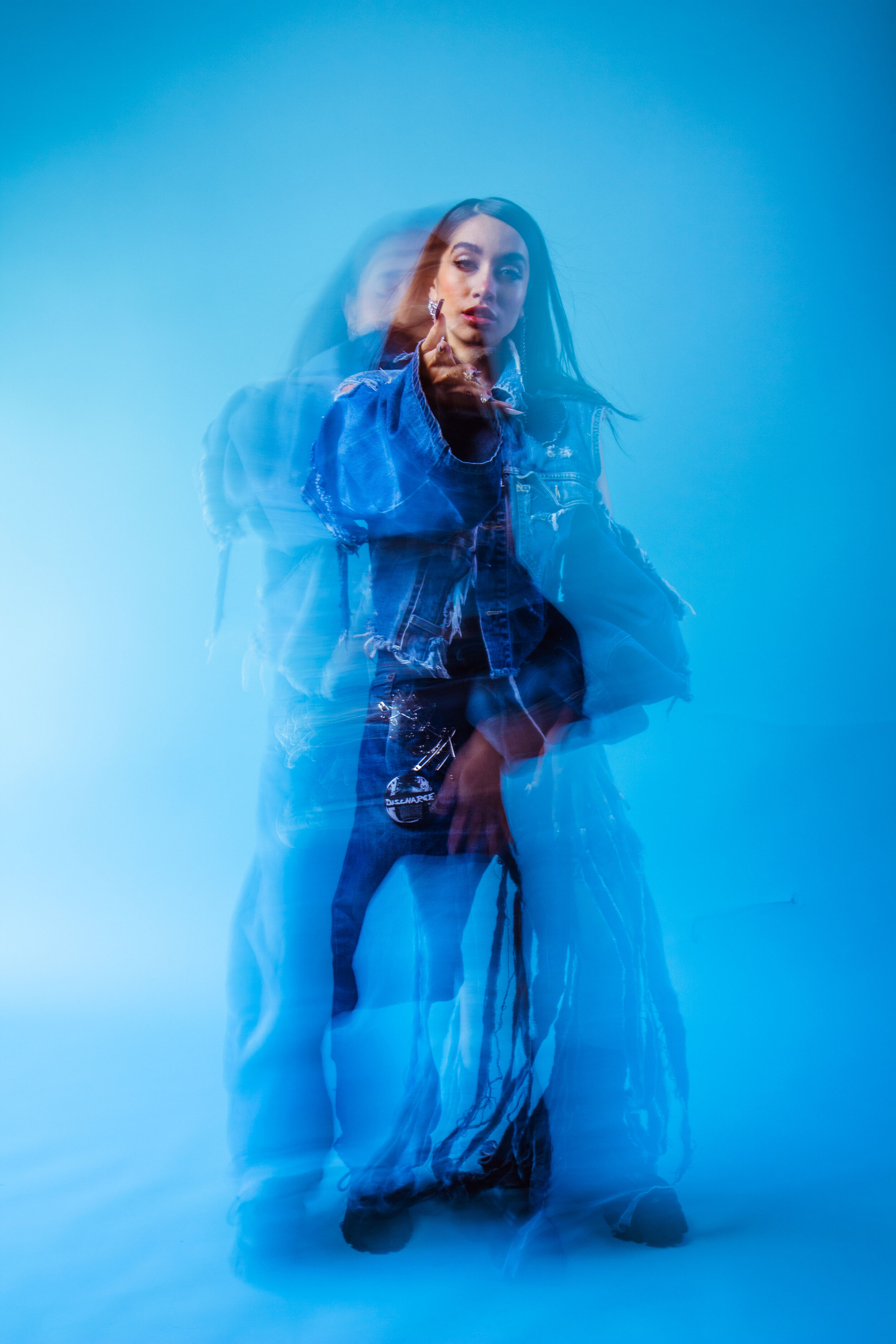 2500x3750 MARIA BECERRA. POISED FOR SUPERSTARDOM