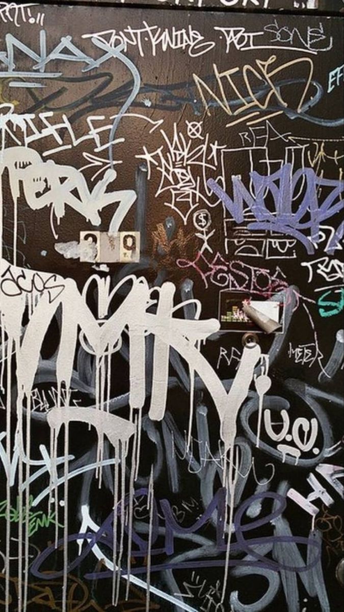 675x1200 instagram #wallpaper #aesthetic #core #street #graffiti #tagging #underground. Стрит-арт, Уличные граффити, Элементы искусства