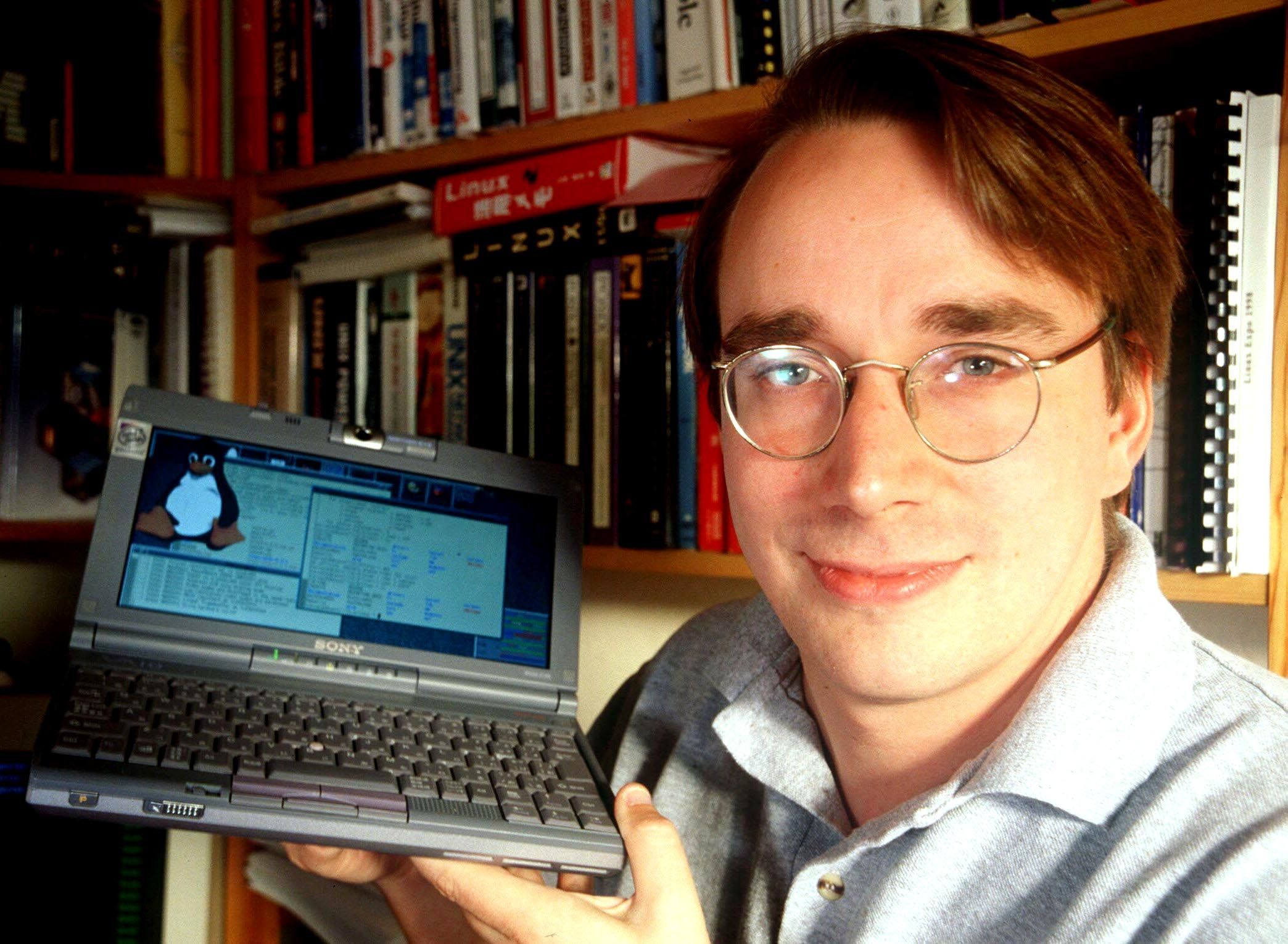 Linus Torvalds Wallpapers - Top Free Linus Torvalds Backgrounds ...