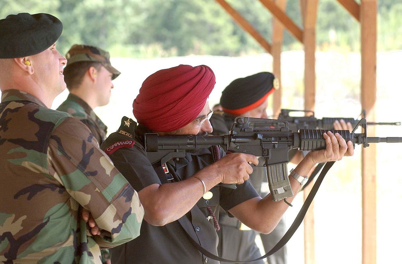 1280x840 Para commando weapon