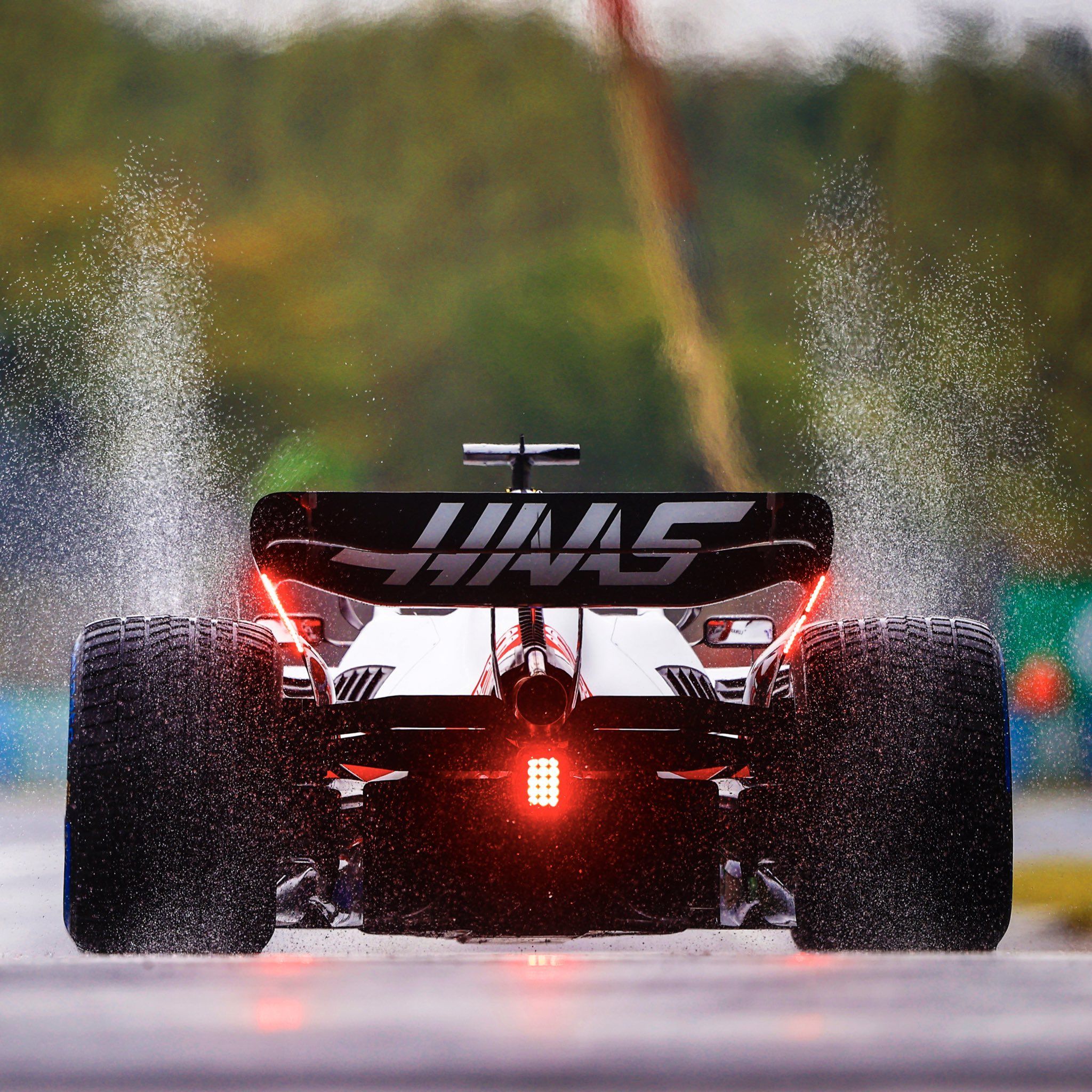 2048x2048 MoneyGram Haas F1 Team's just something about F1 cars in the rain