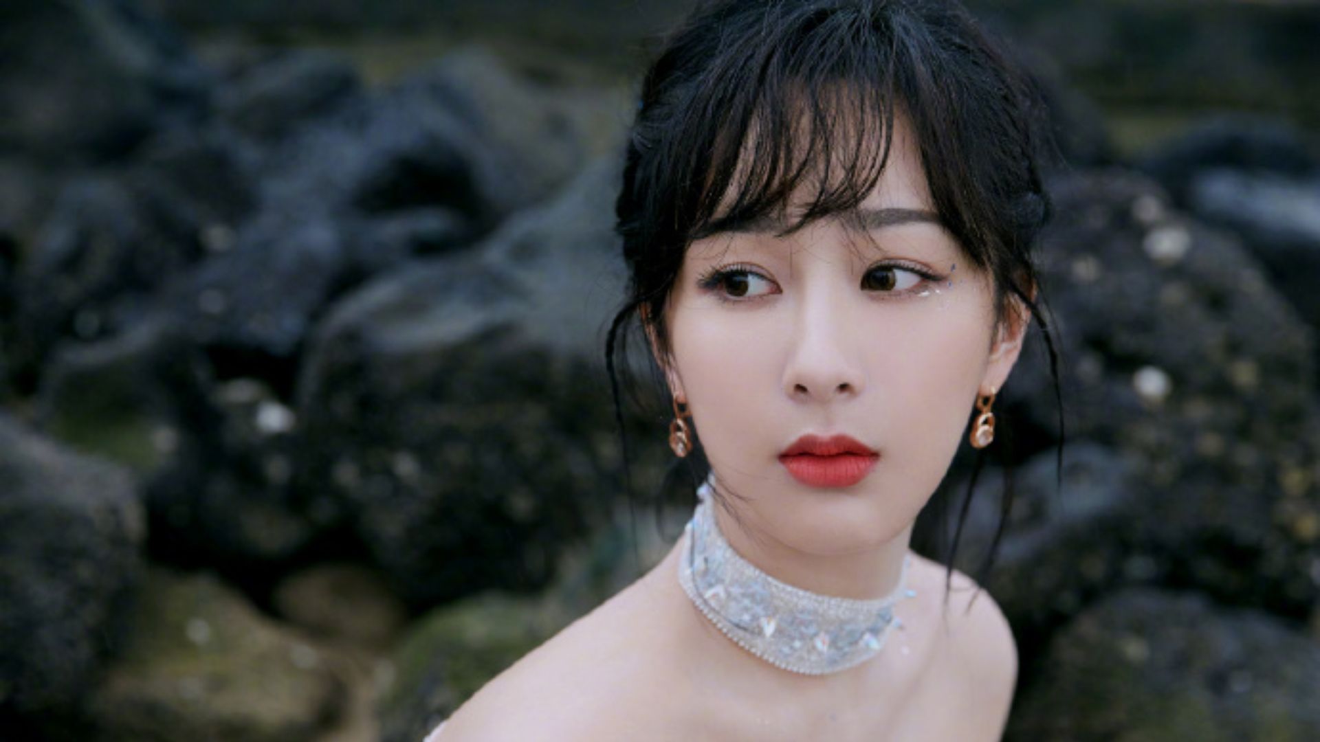 1920x1080 Chinese Actress Yang Zi Slammed By Netizens For Donating “Too Much” To COVID 19 Relief Efforts