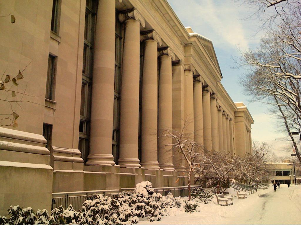 1024x768 Harvard Law School, Boston