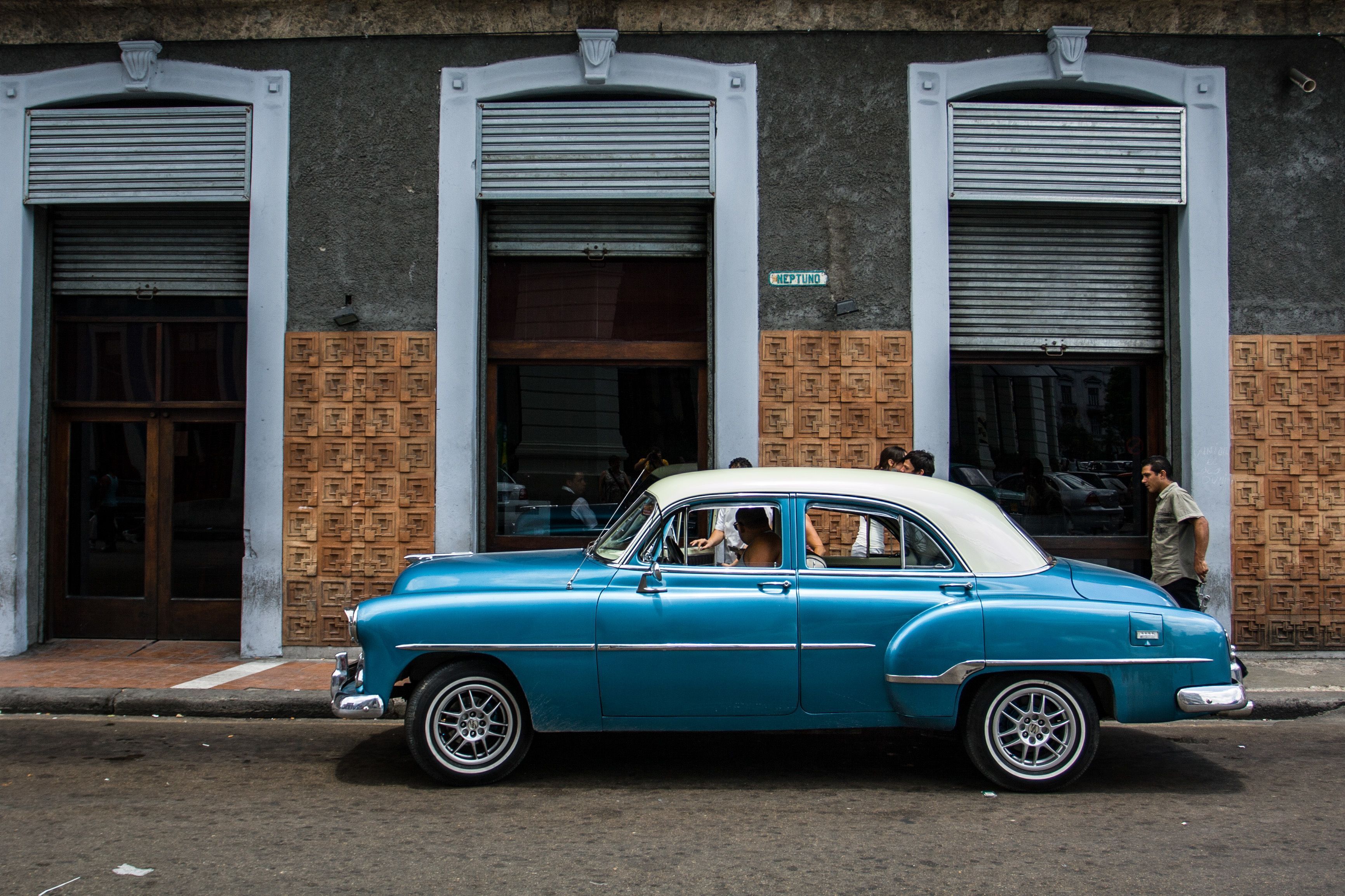 3464x2309 Wallpaper street Havana Cuba Retro Light Blue Side Cars 3464x2309