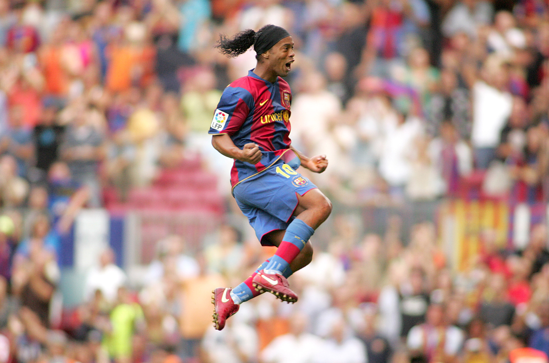 1920x1269 Download Ronaldinho wallpaper for mobile phone, free Ronaldinho HD picture