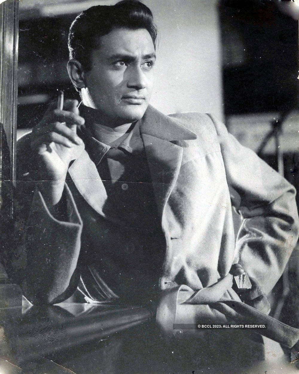 1000x1250 Rare and unseen picture of legendary actor Dev Anand Pics. Rare and unseen picture of legendary actor Dev Anand Photo. Rare and unseen picture of legendary actor Dev Anand Portfolio