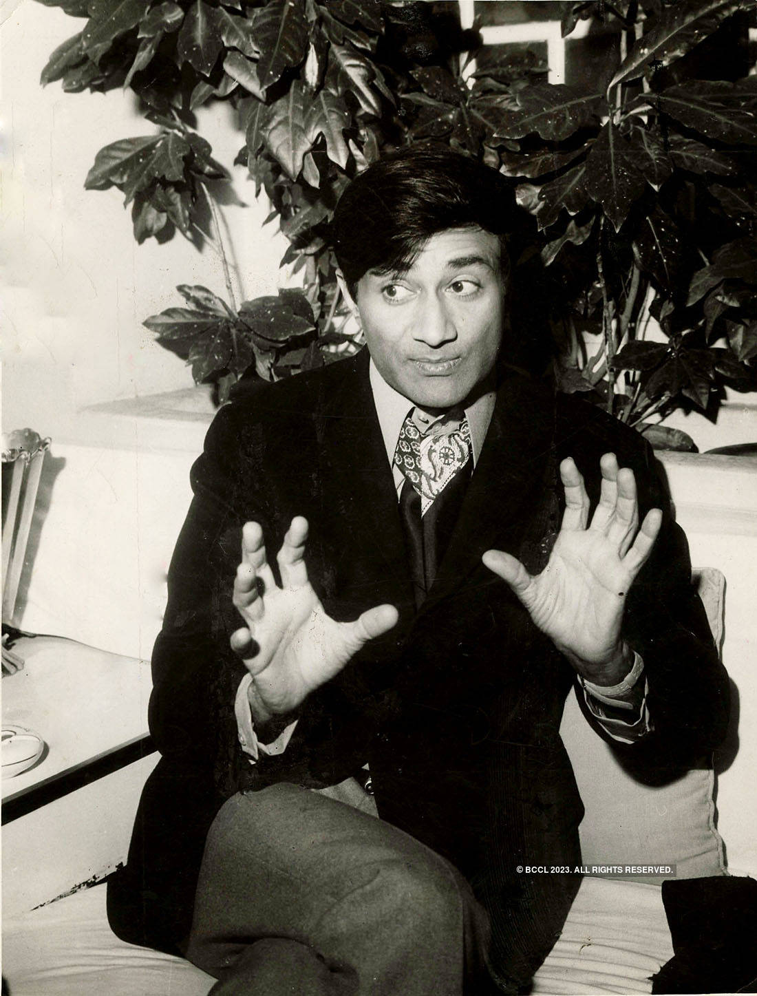 1100x1447 Rare and unseen picture of legendary actor Dev Anand Pics. Rare and unseen picture of legendary actor Dev Anand Photo. Rare and unseen picture of legendary actor Dev Anand Portfolio