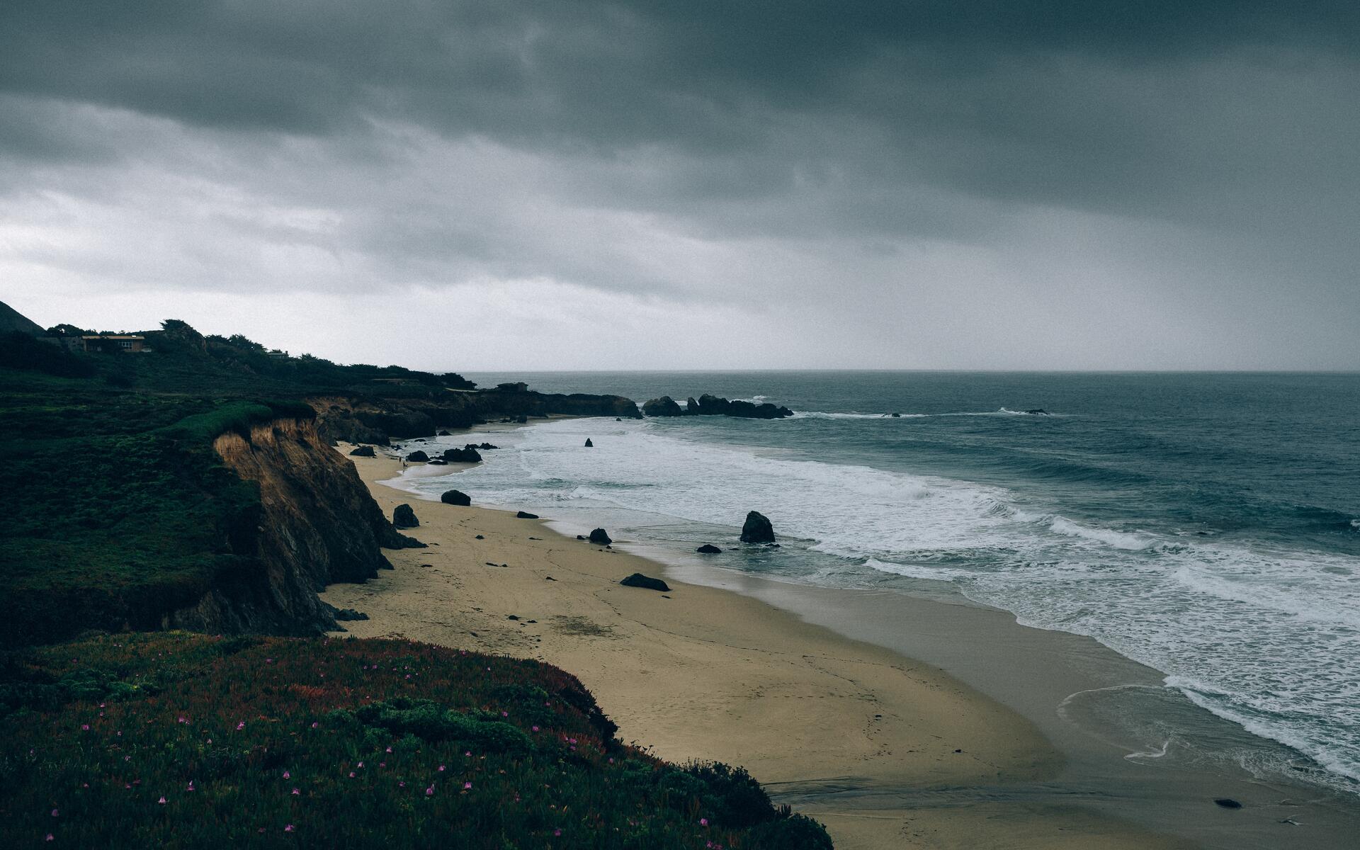 1920x1200 Cloudy Beach