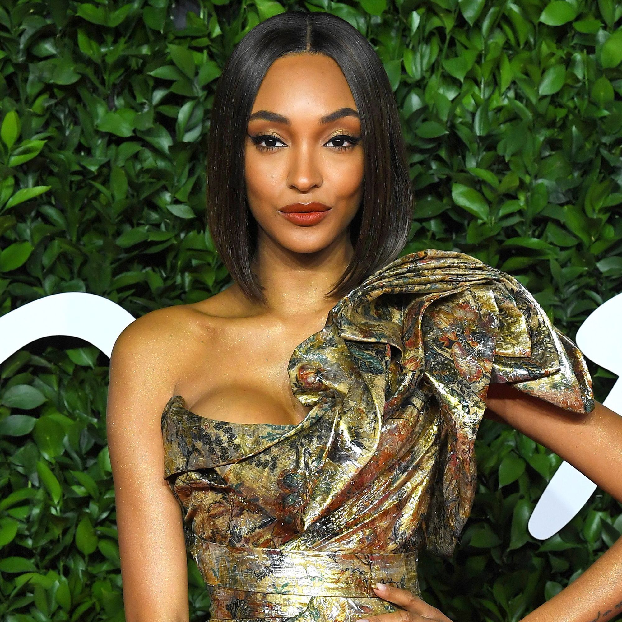 2000x2000 Model Jourdan Dunn Is Engaged! See Her Diamond Engagement Ring