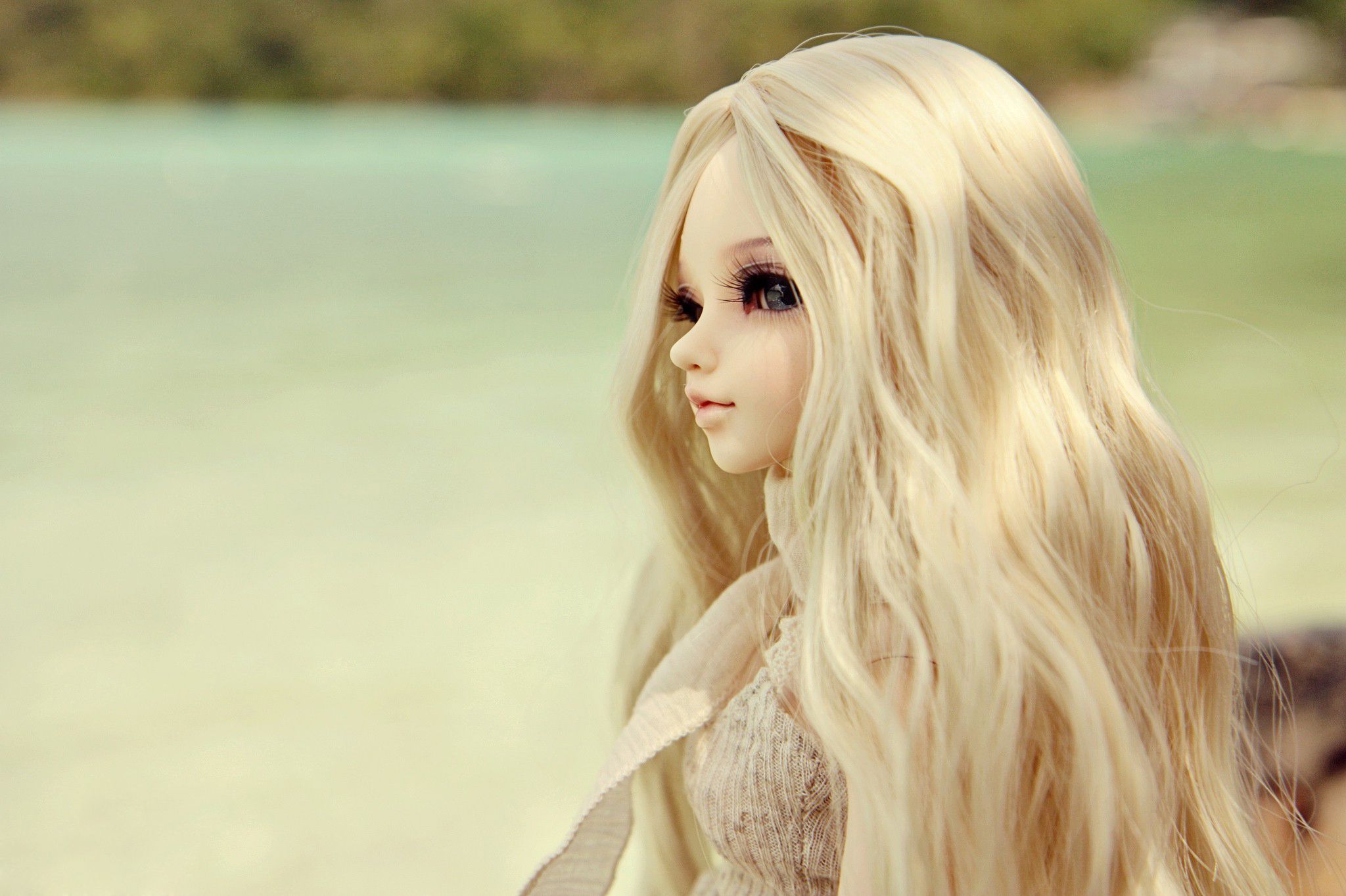 2048x1364 Sad Barbie Doll With Hair Fantatic Pics Download