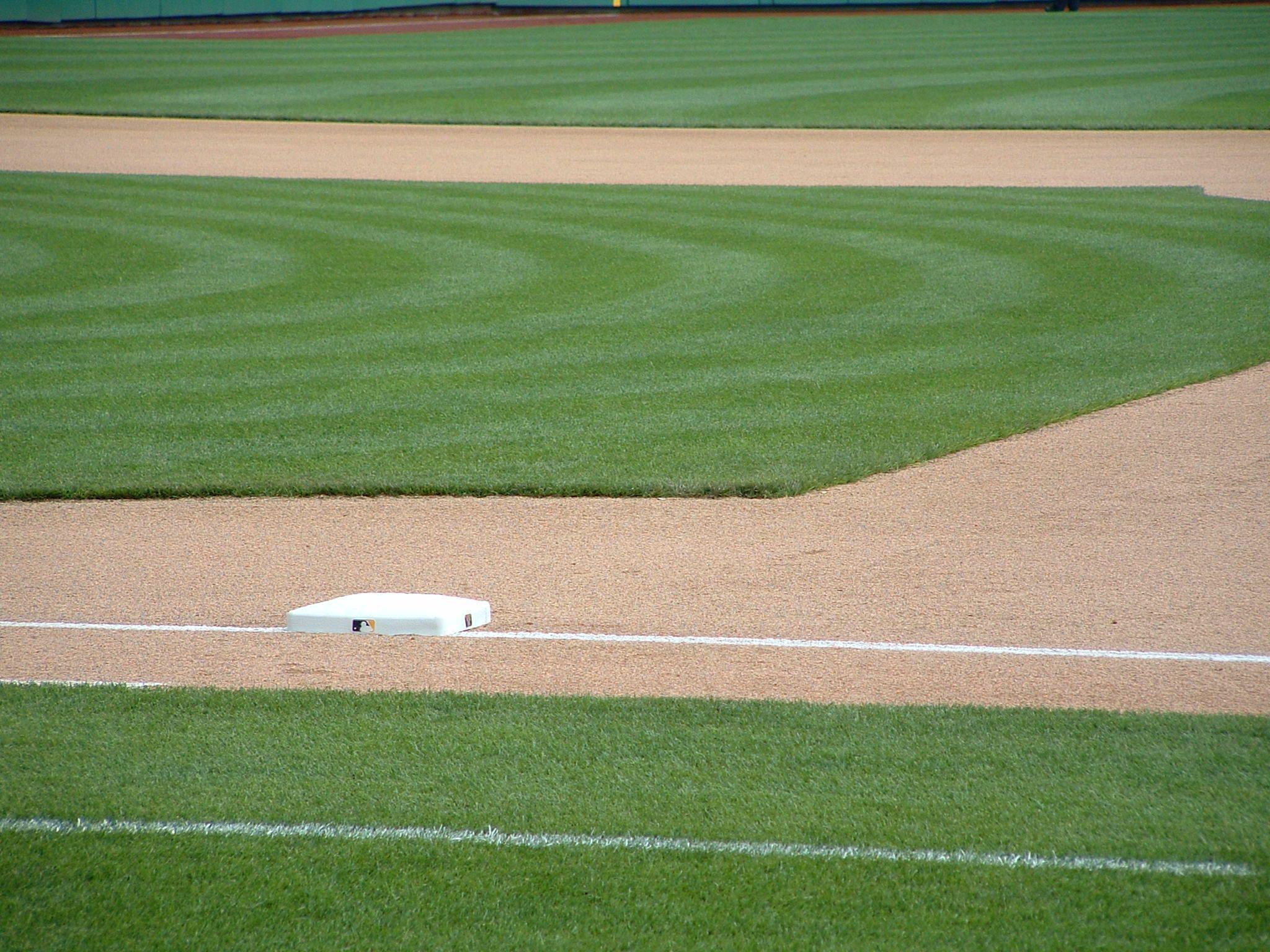 2048x1536 Baseball Field Wallpaper