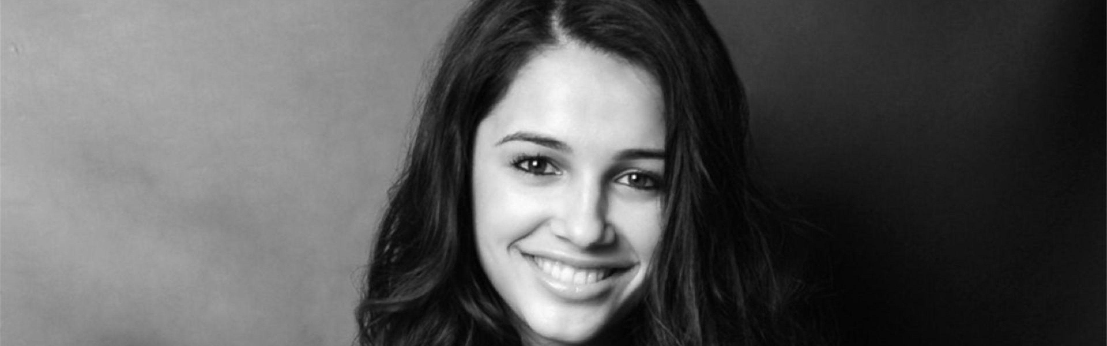3840x1200 Naomi Scott Wallpaper 14 X 1200