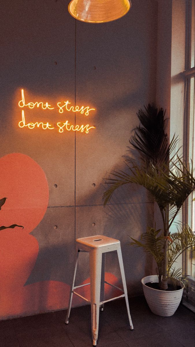 675x1200 Aesthetic Coffee Shop. Ruang estetika, Ruang seni, Wallpaper minimalis