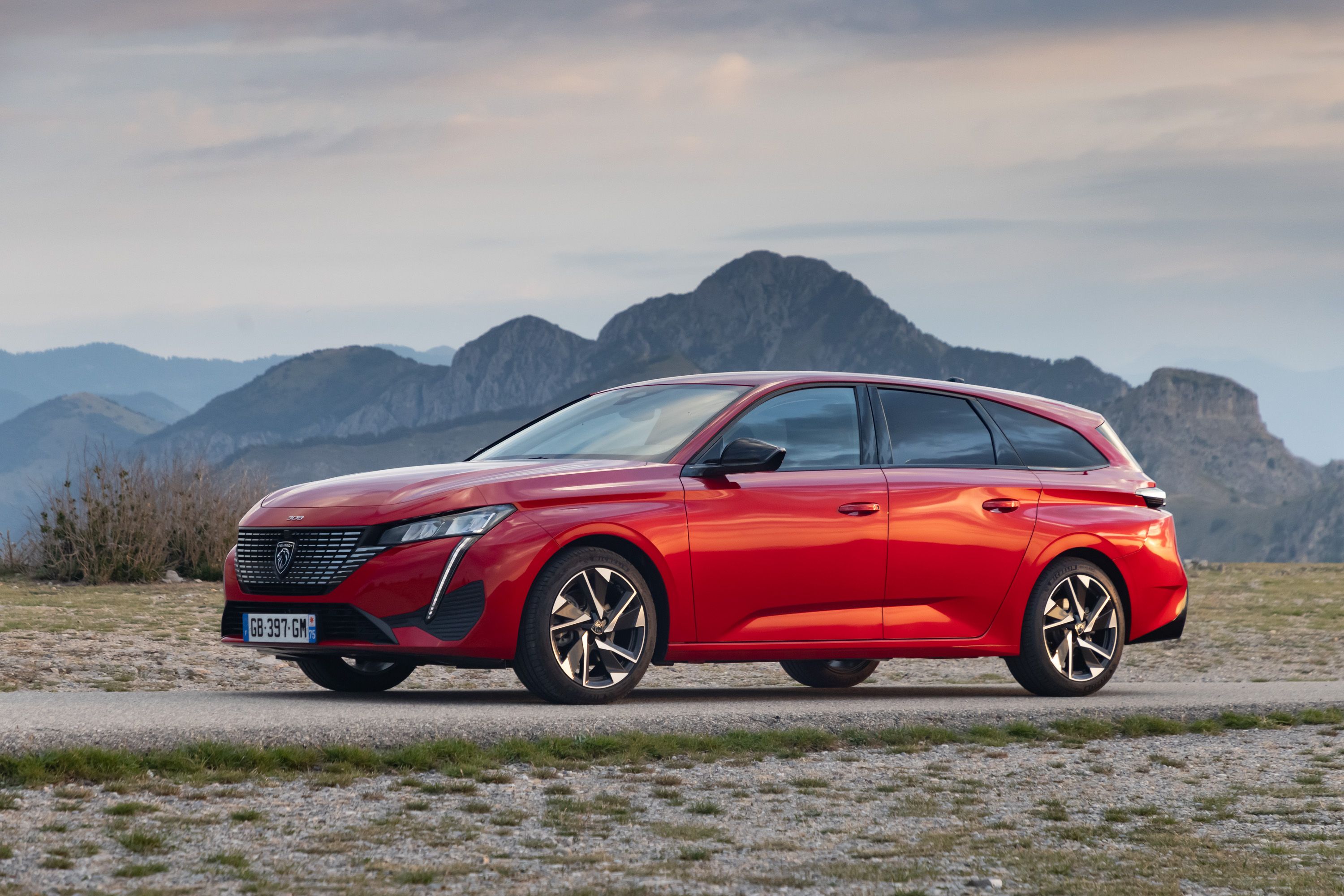 3000x2001 Peugeot 308 SW HD Wallpaper and Background