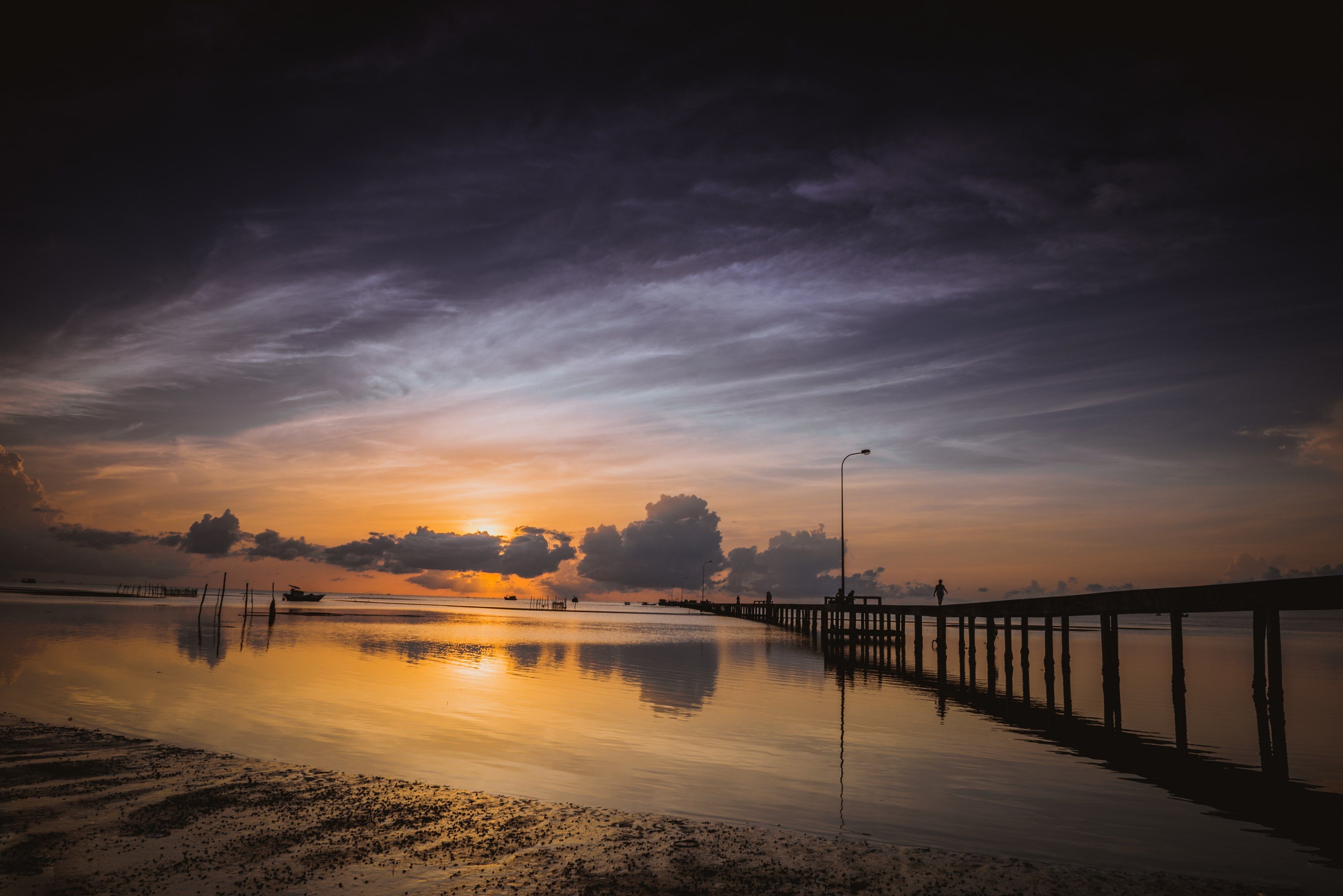 3840x2563 Wallpaper / sunrise phu quoc island ocean water landscape sky 4k wallpaper free download