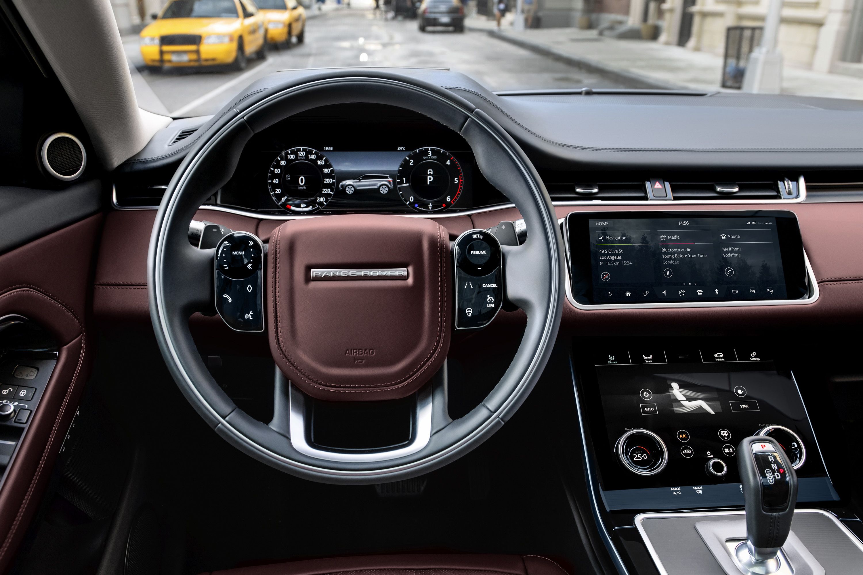 3000x2000 Range Rover Interior Wallpaper