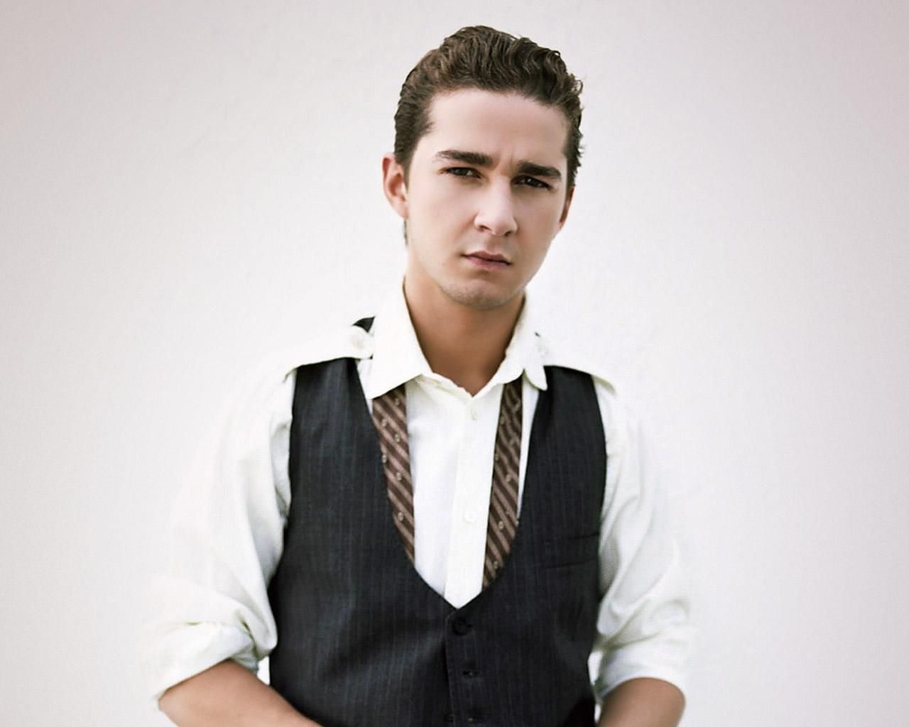 1280x1024 Wallpaper Shia LaBeouf Celebrities
