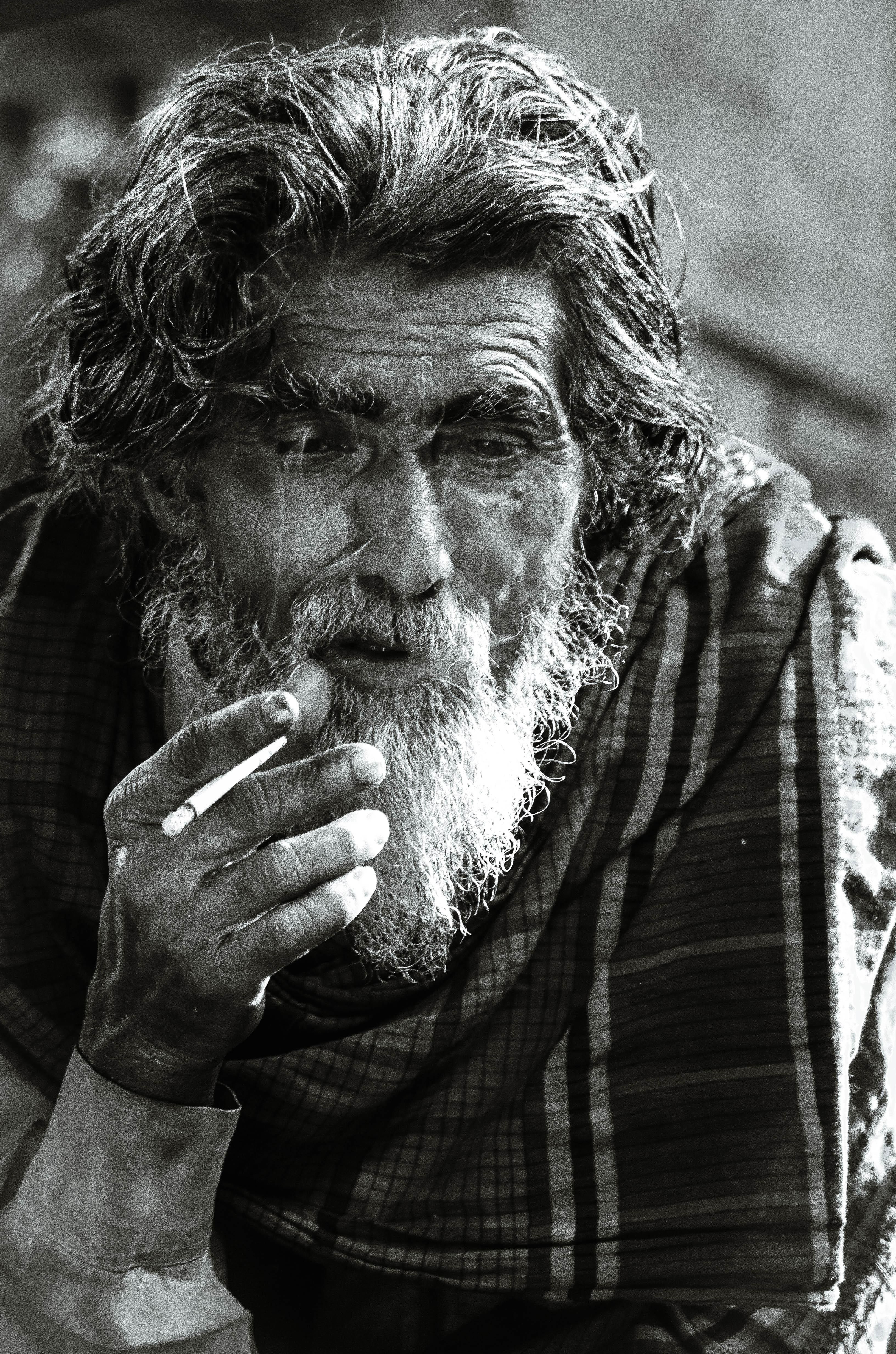 3264x4928 ITAP of an old man smoking. Old man portrait, Man smoking, Old man face
