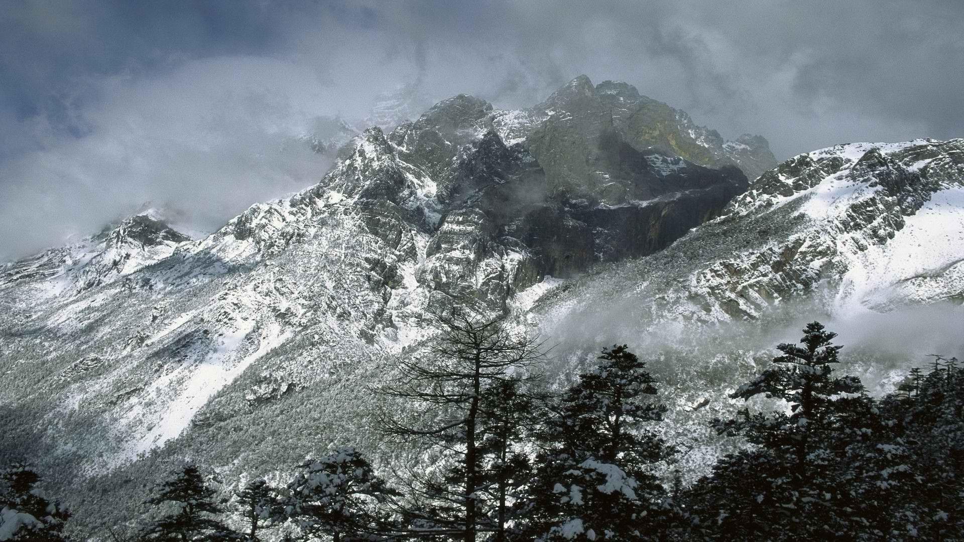 1920x1080 Snow Cloud Mountain Rock Nature Winter Rocky mountain Sky Tree HD