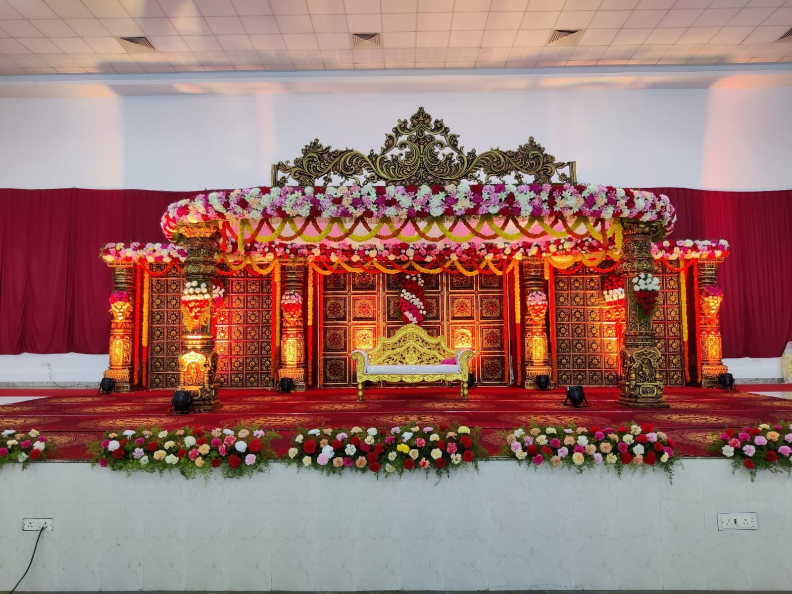 1600x1200 Wedding Stage Decorations Prestige International School Hall. Flower Decorators In Mangalore Shine Events