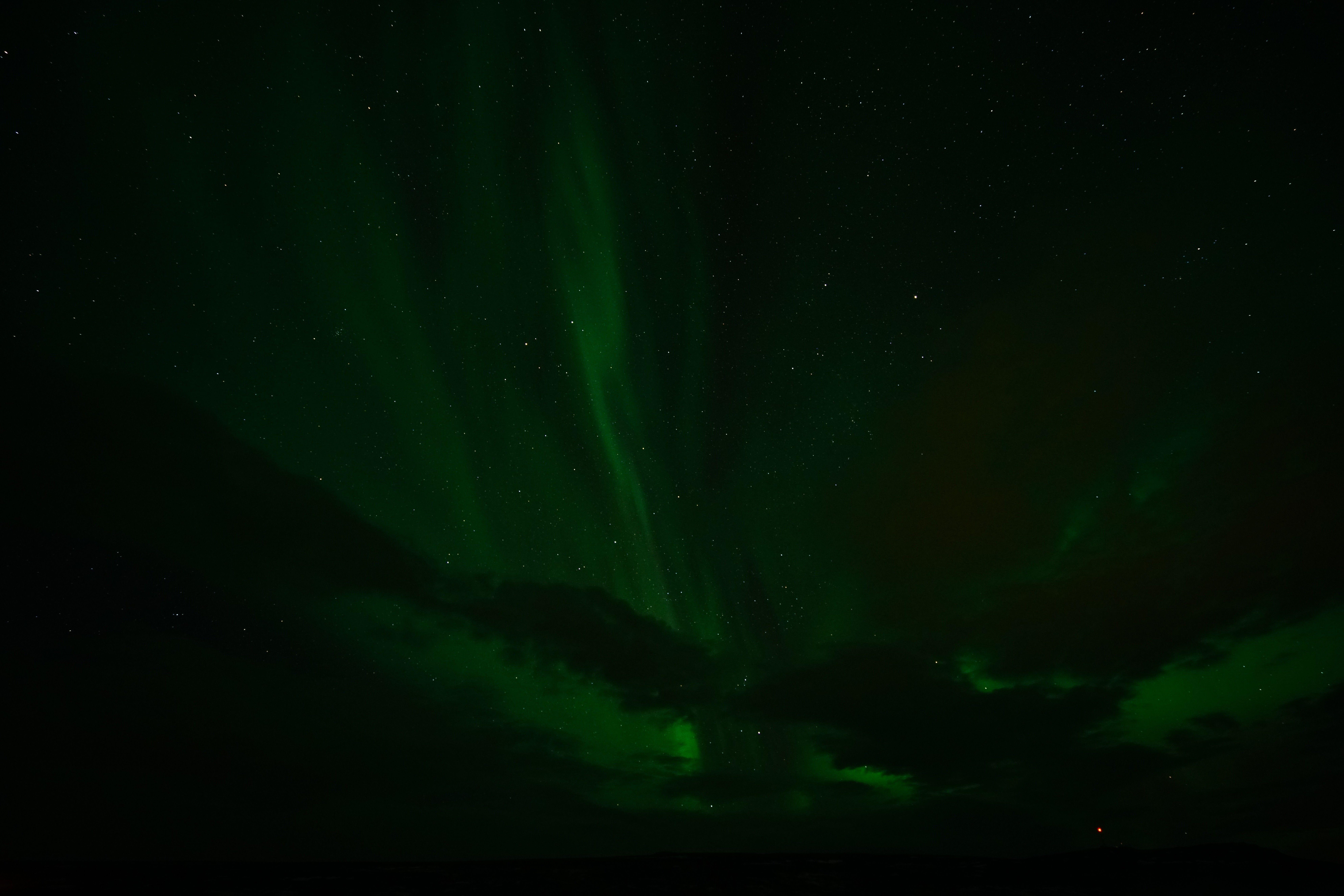 7952x5304 Aurora Borealis 8k Night Wallpaper Beautiful Aurora Borealis 8k