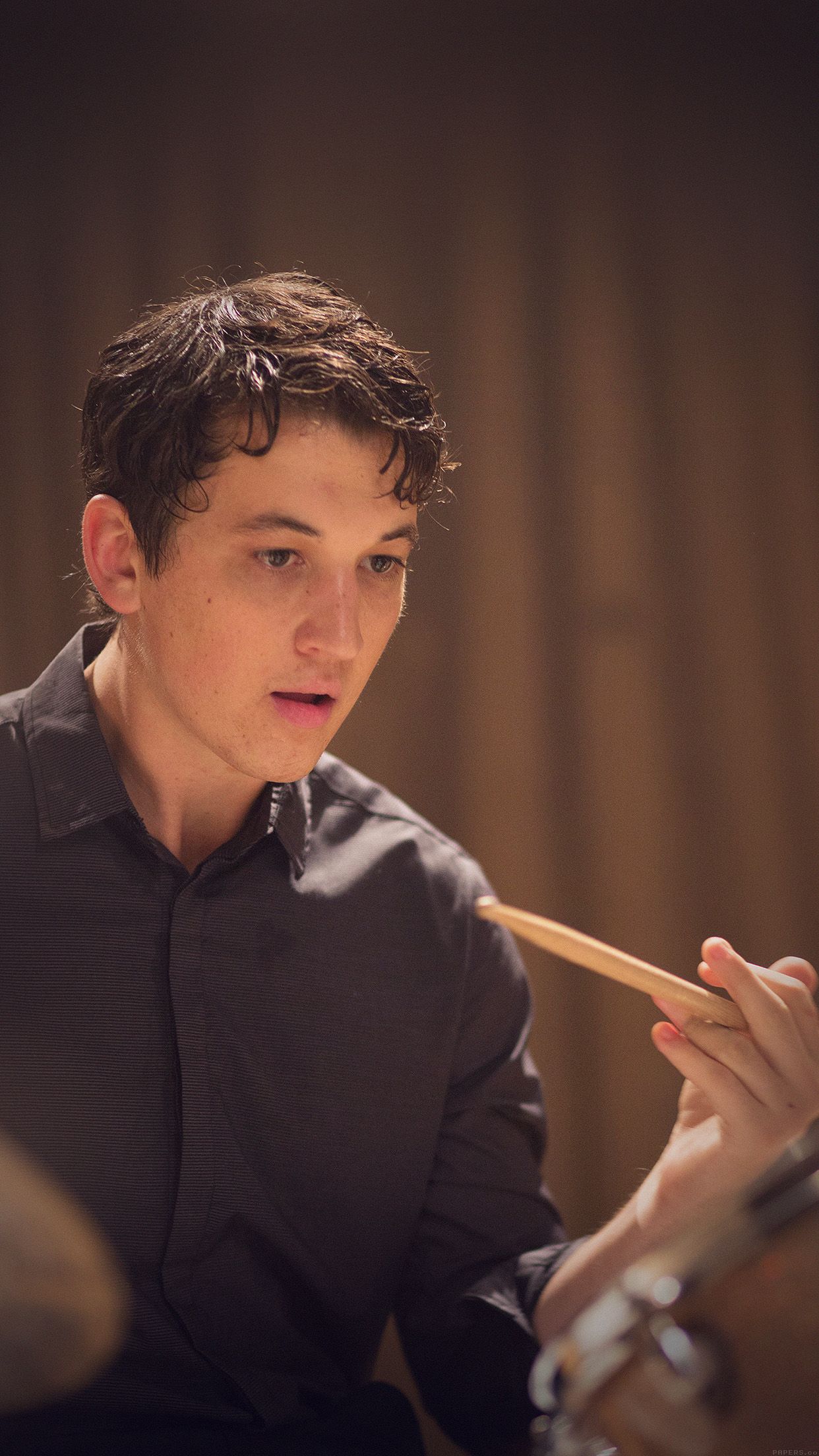 1242x2208 iPhoneXpapers miles teller drum film art