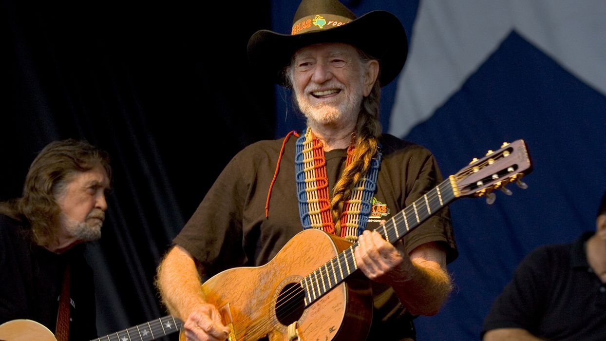 1244x700 WILLIE NELSON country concert guitar wallpaperx1080