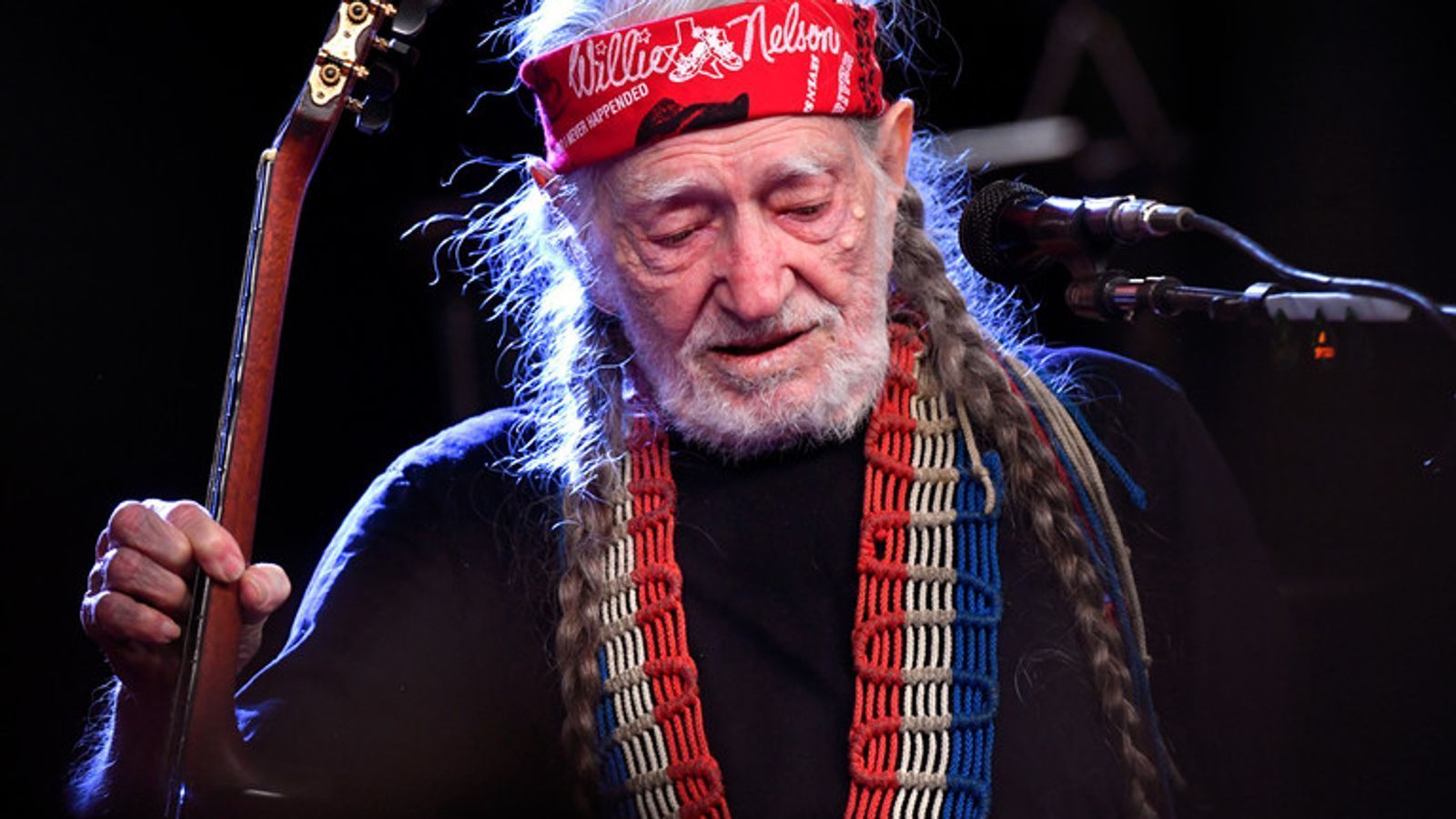 1600x900 Willie Nelson lights up for massive 90th birthday concert