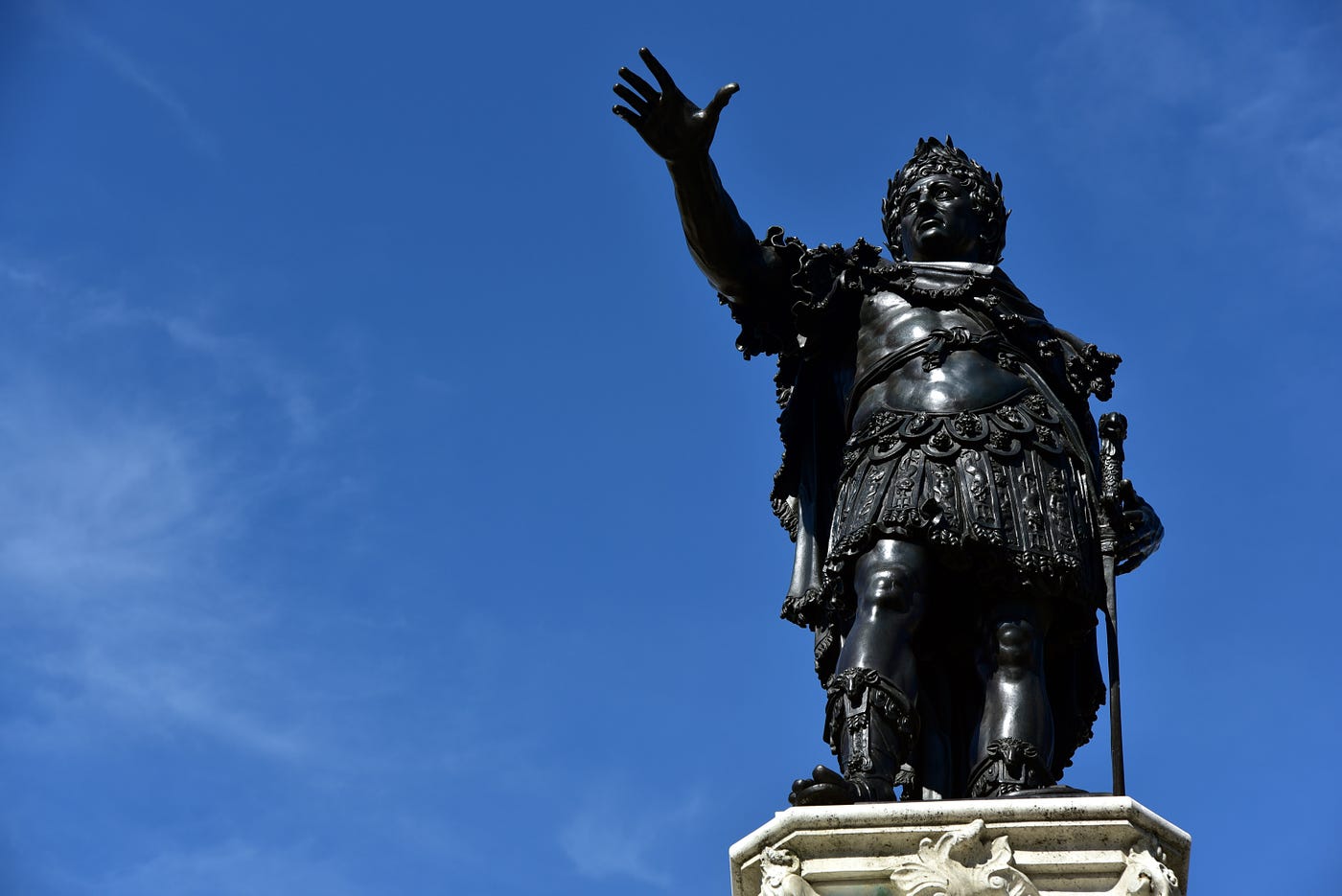1400x935 Leadership Quotes From Augustus