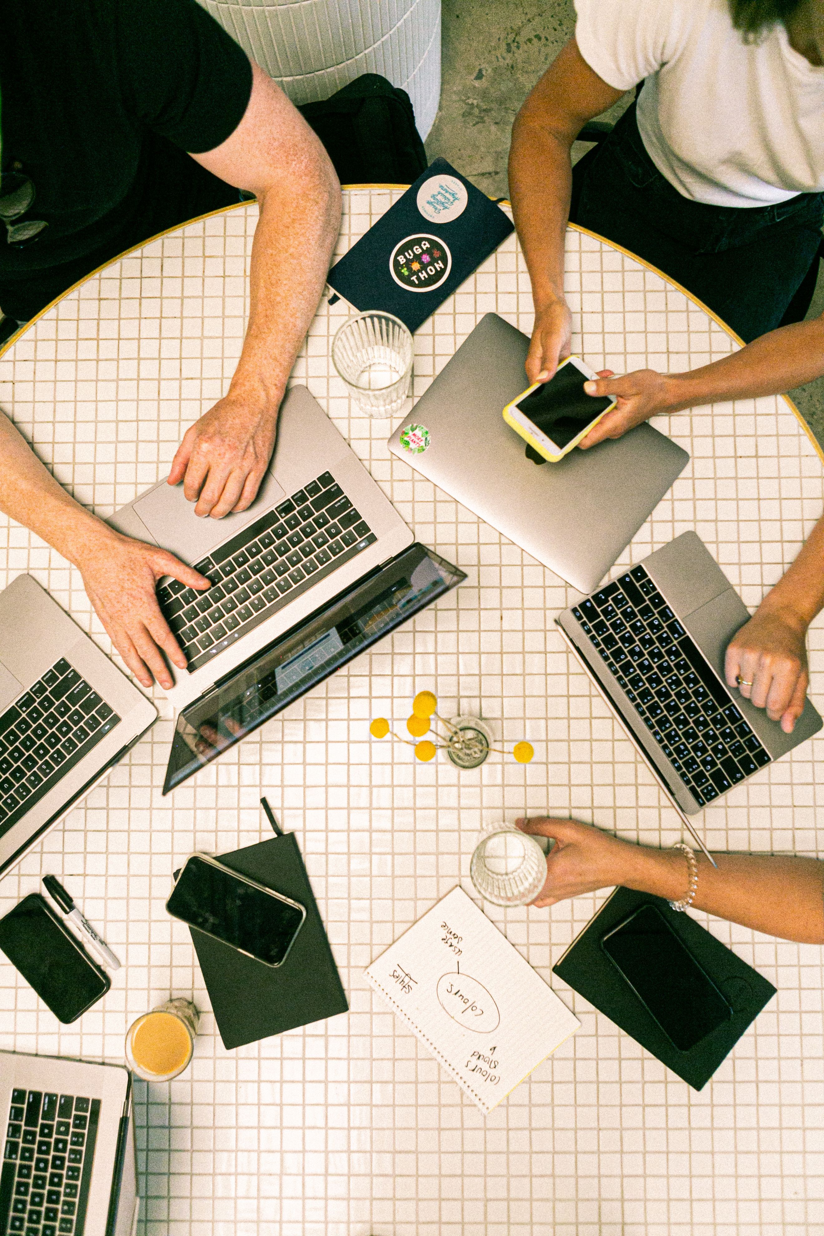2640x3960 Photo Of People Using Laptop · Free