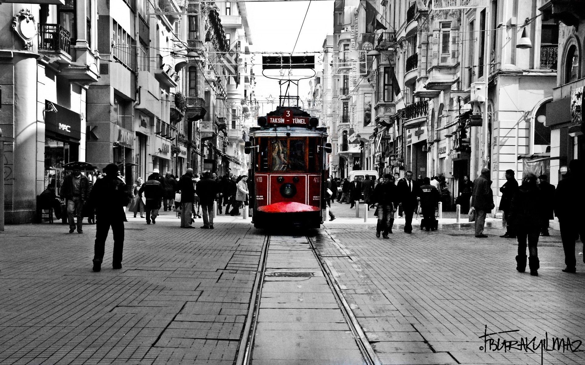 1920x1200 Taksim Square Wallpaper
