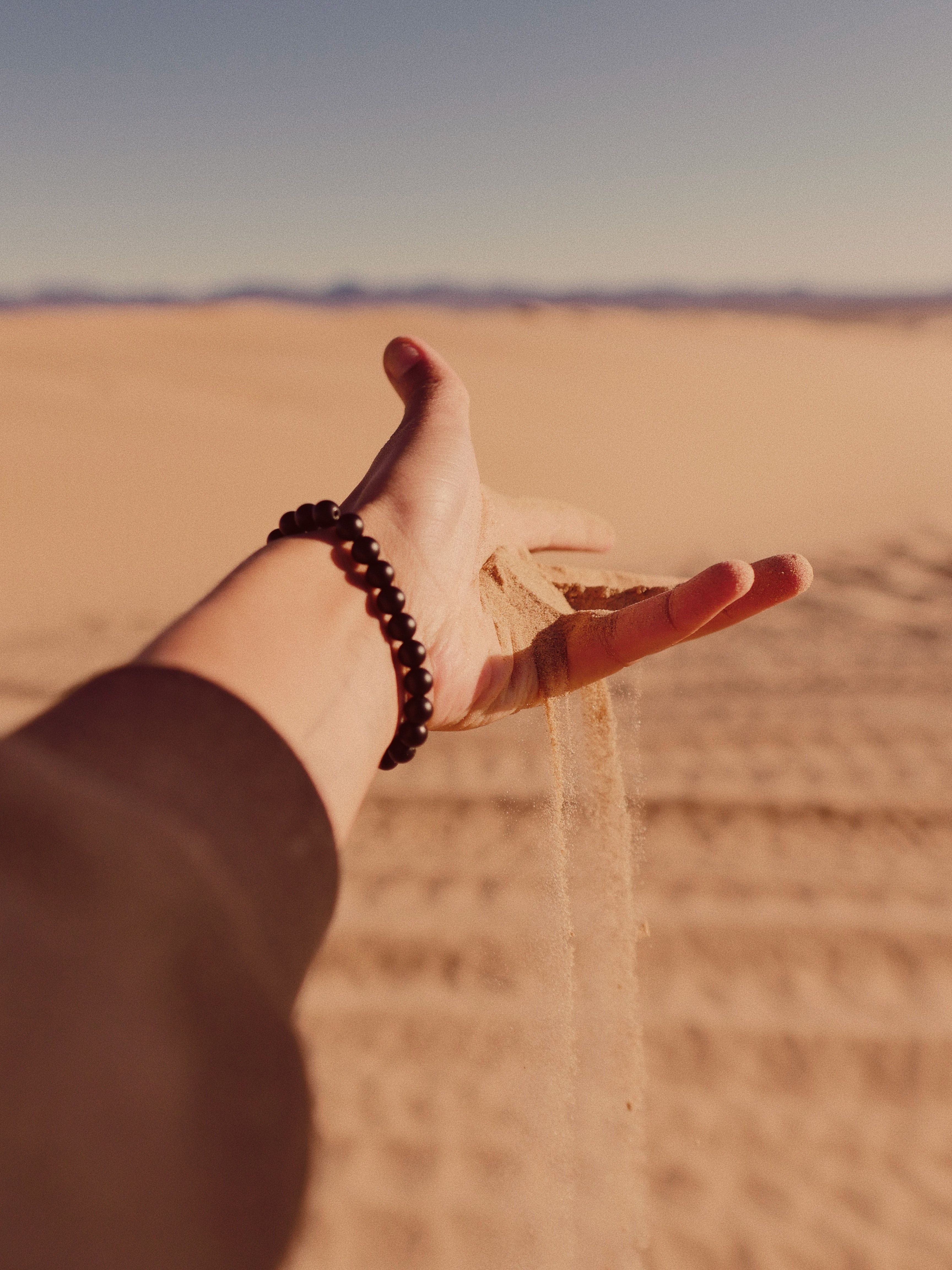 3456x4608 Sand In Hand Photo, Download The BEST Free Sand In Hand & HD Image