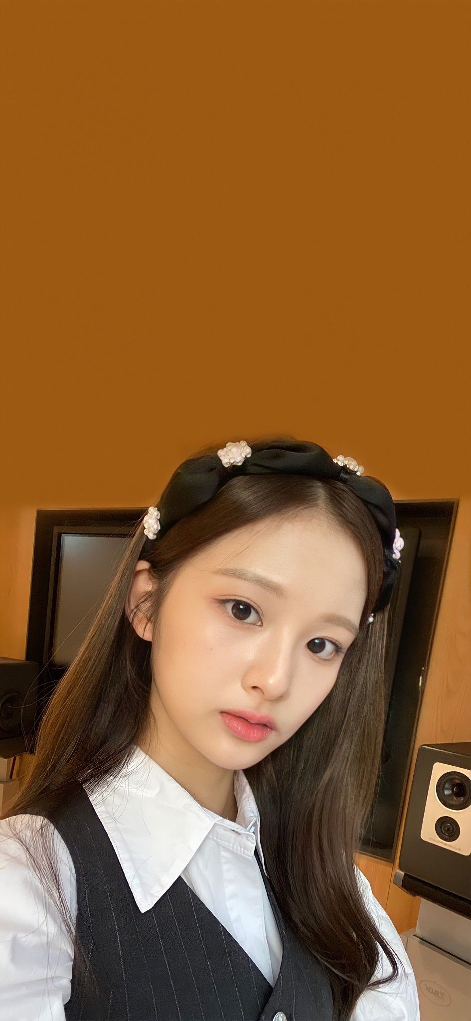 945x2048 nmixx !!