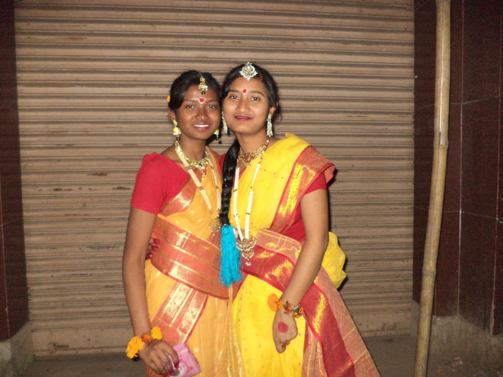 1600x1200 Bengali Indian Beauty Girl Facebook Wallpaper