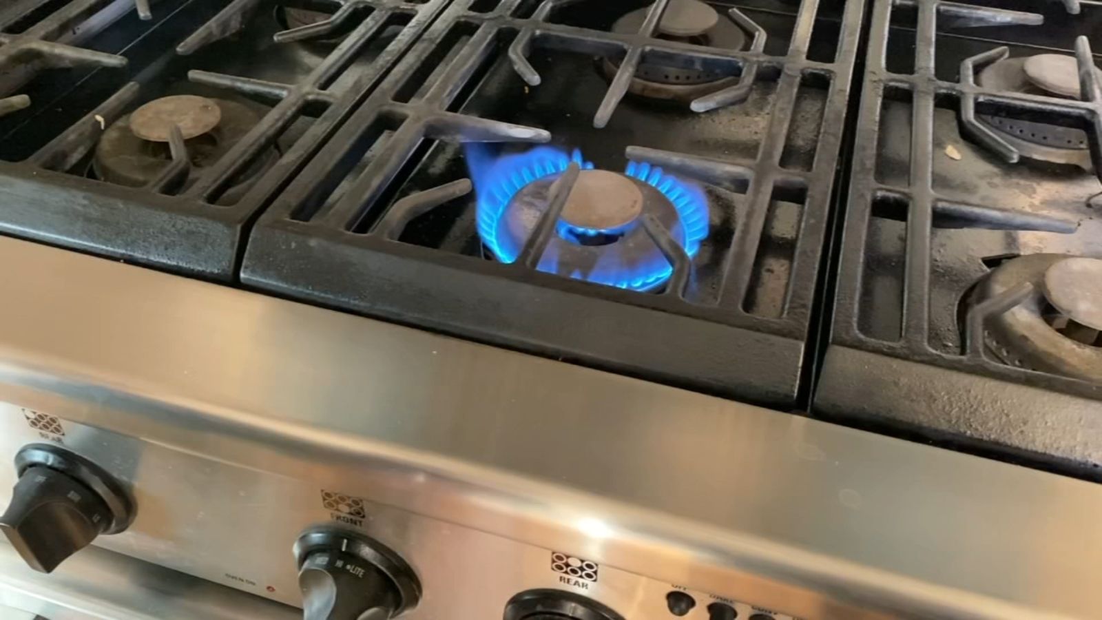 1600x900 Consumer Reports explains why you should never use your gas oven to heat your home
