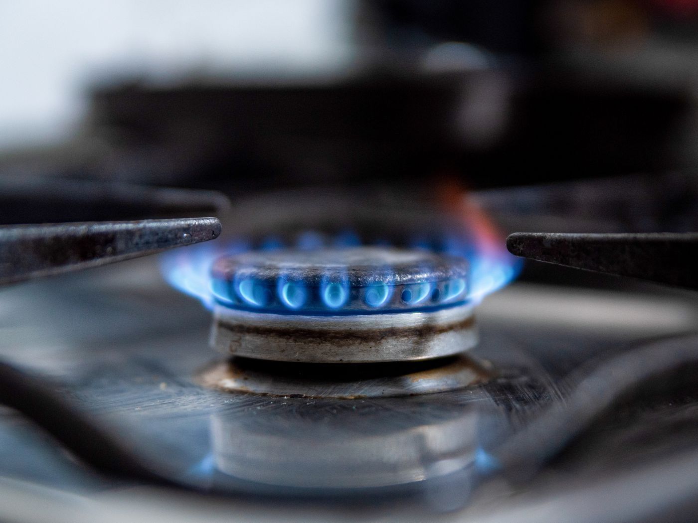 1400x1050 Debunking gas versus electric stoves misinformation