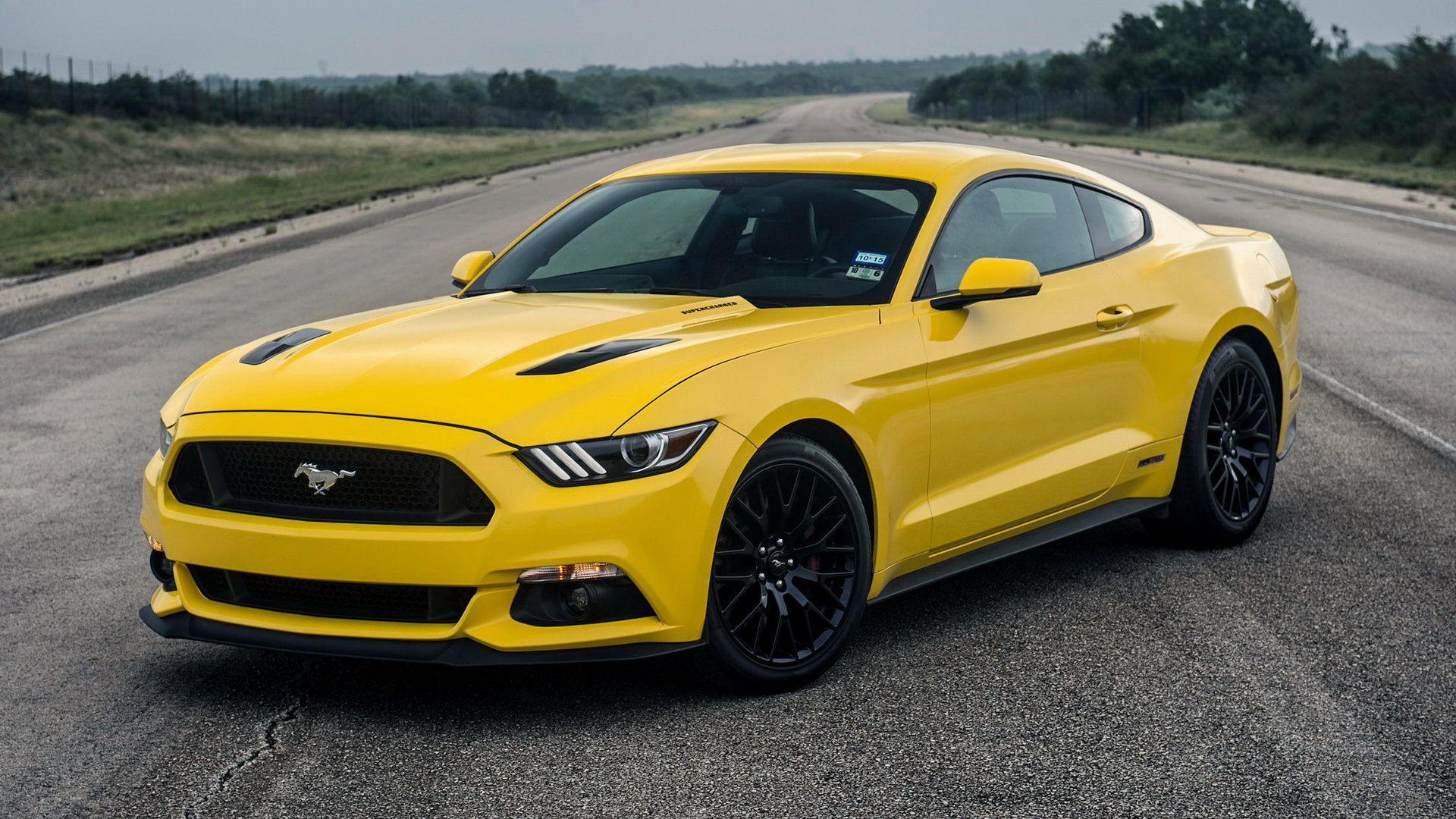 Yellow Mustang Wallpapers - Top Free Yellow Mustang Backgrounds