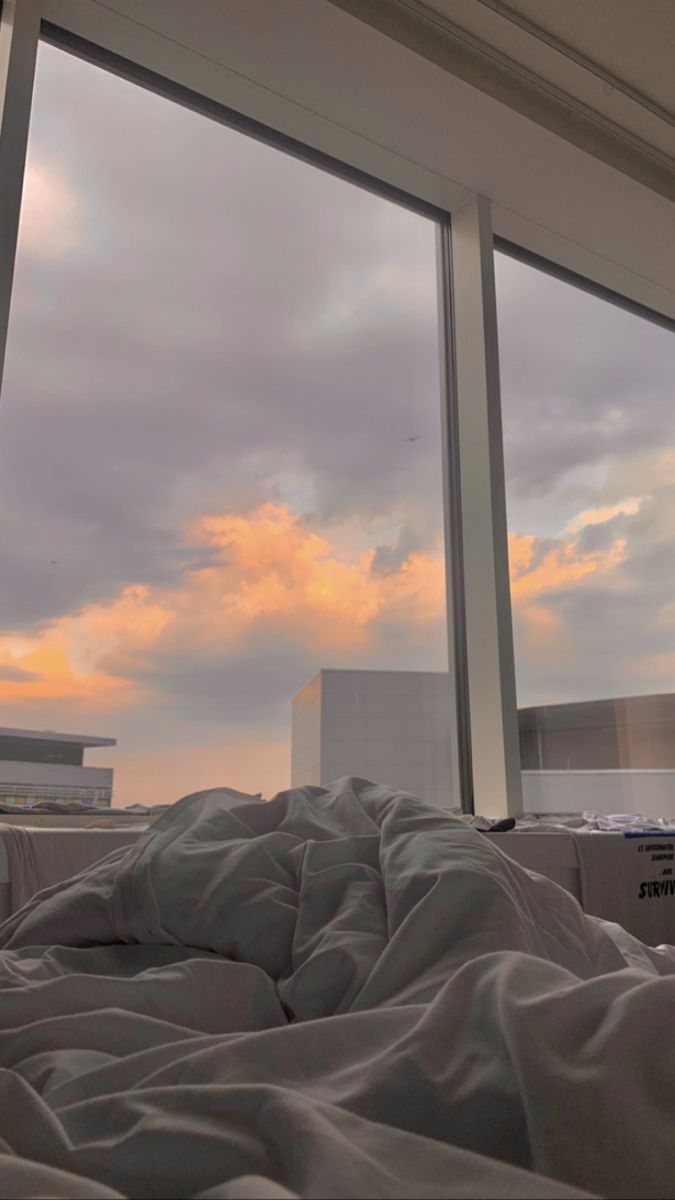 675x1200 искусство коллажа. City view apartment, Sky aesthetic, Apartment view