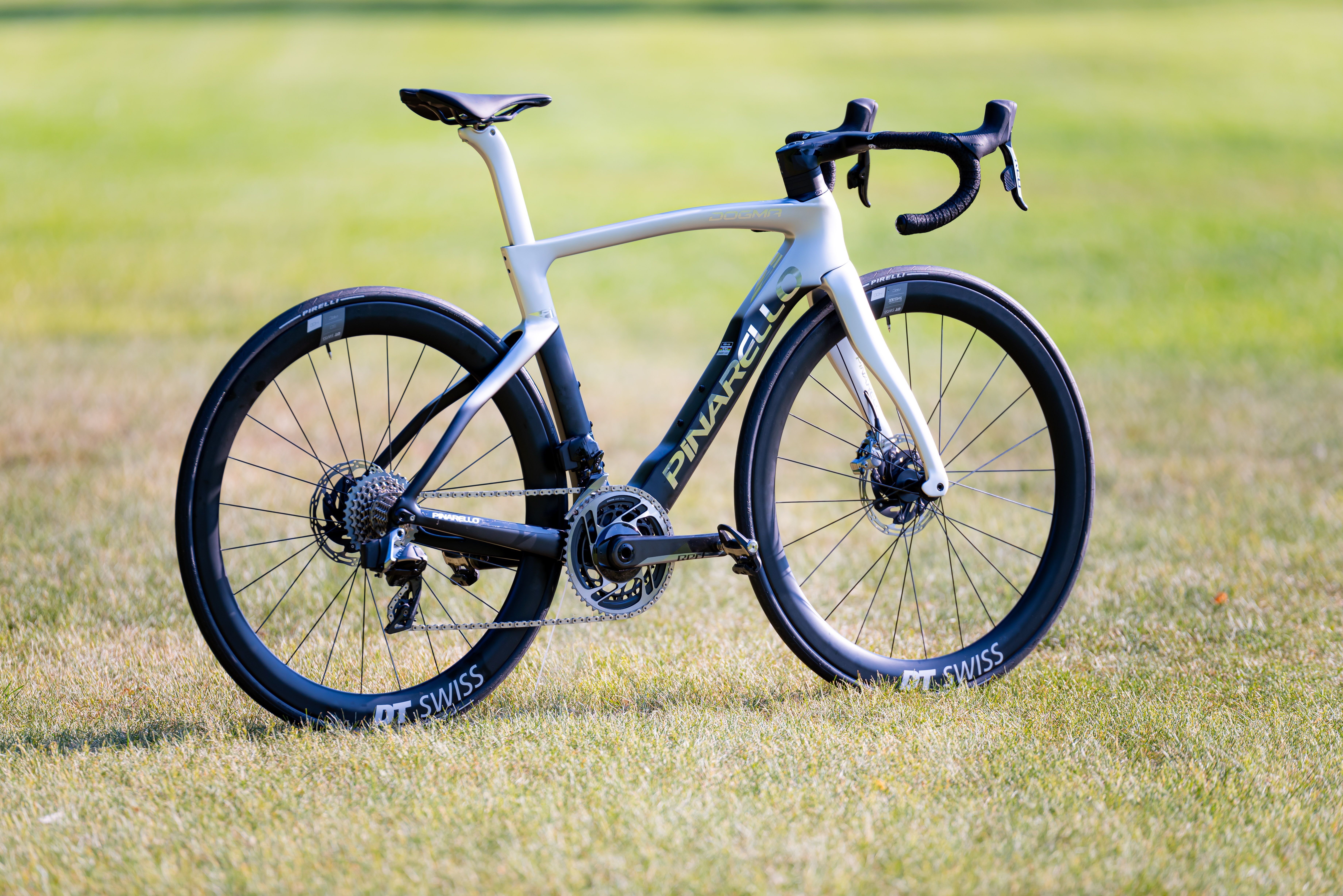 7360x4912 Pinarello Dogma F Gallery