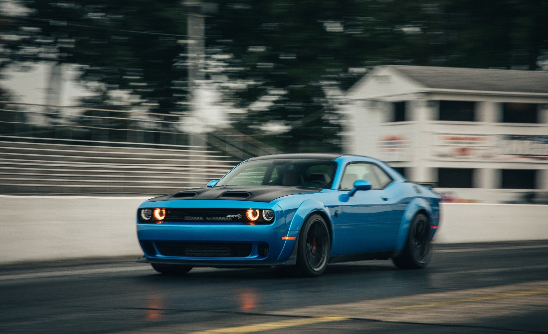 1920x1173 Hellcat Logo Wallpaper