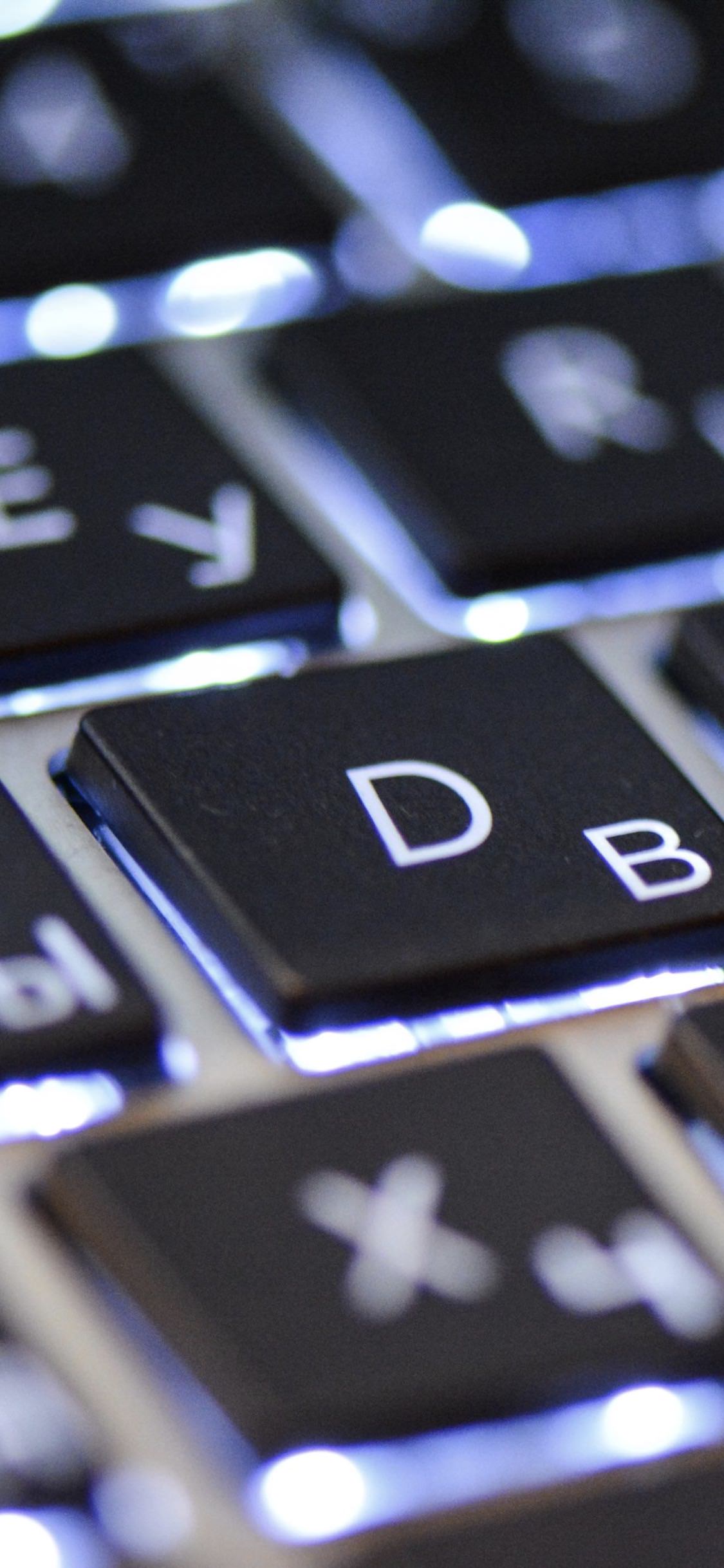 1125x2436 PC keyboard black. wallpaper.sc iPhoneXS
