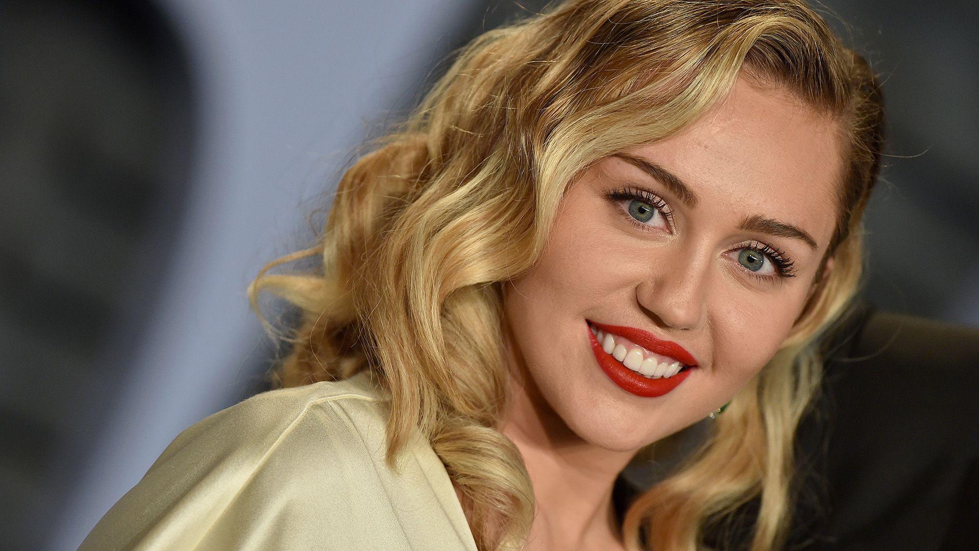 1920x1080 Why Miley Cyrus Might Smoke Weed Again After Quitting
