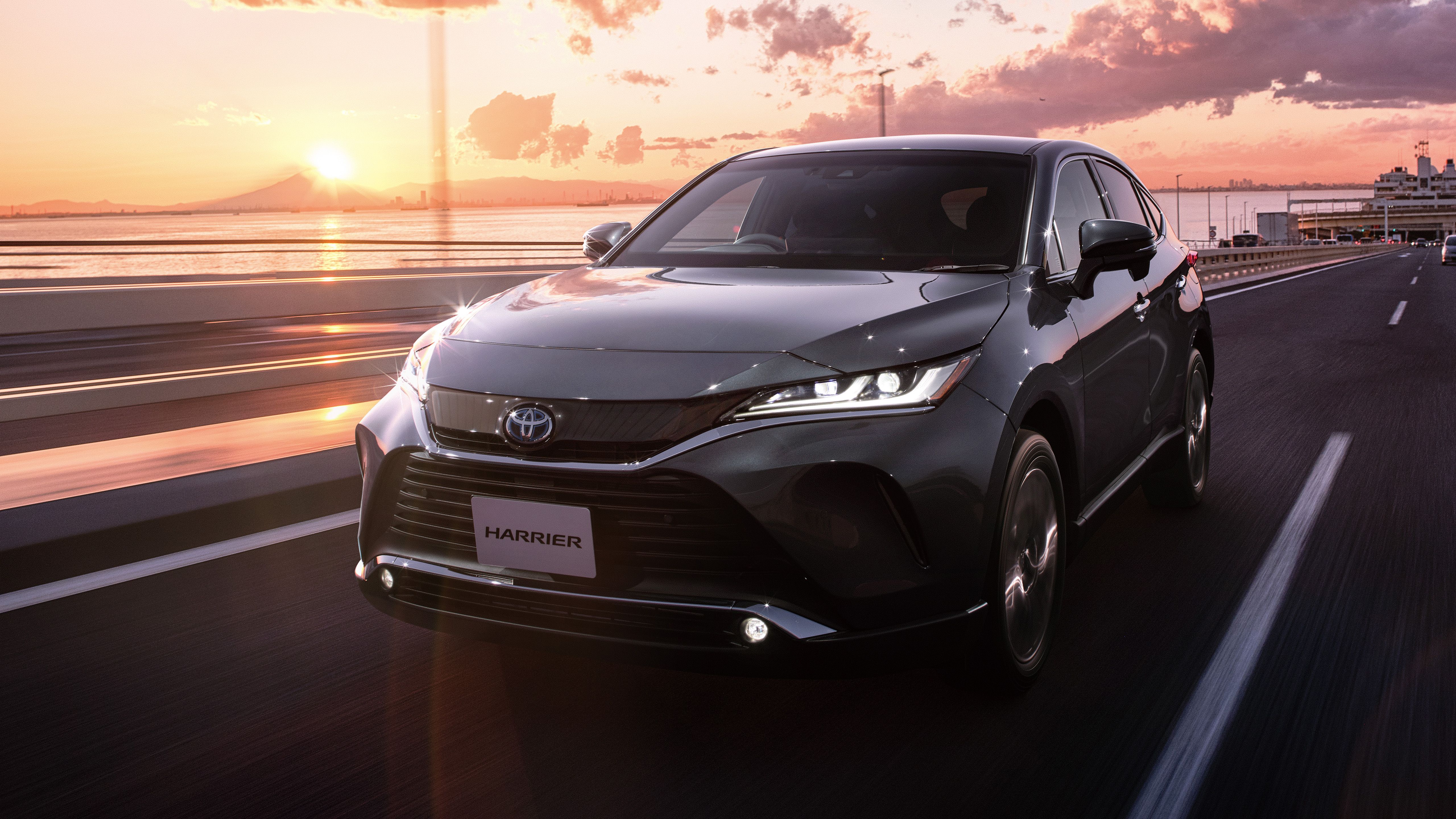 5120x2880 Toyota Harrier Wallpaper